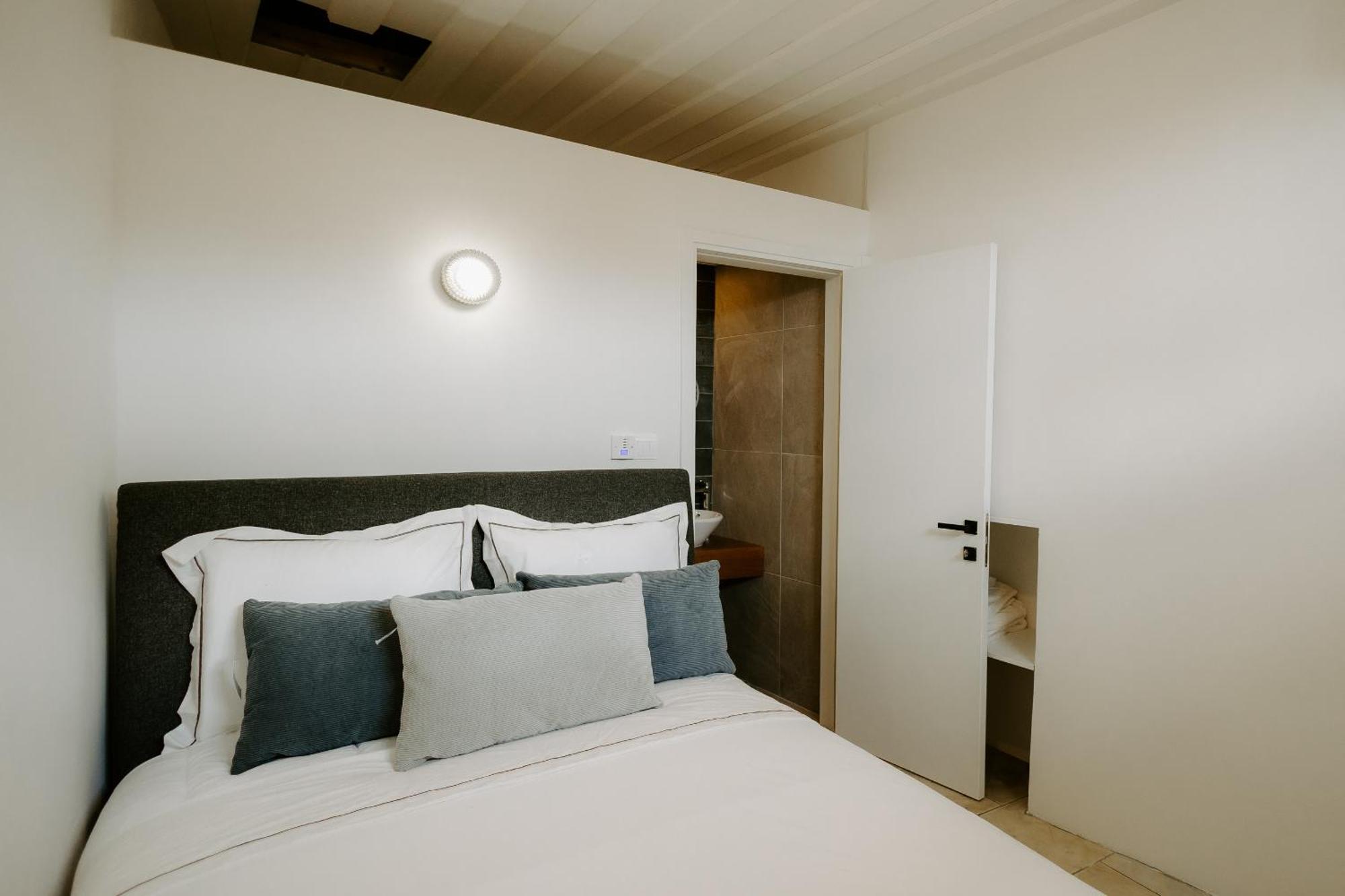 Smaragda's Guest * Limassol