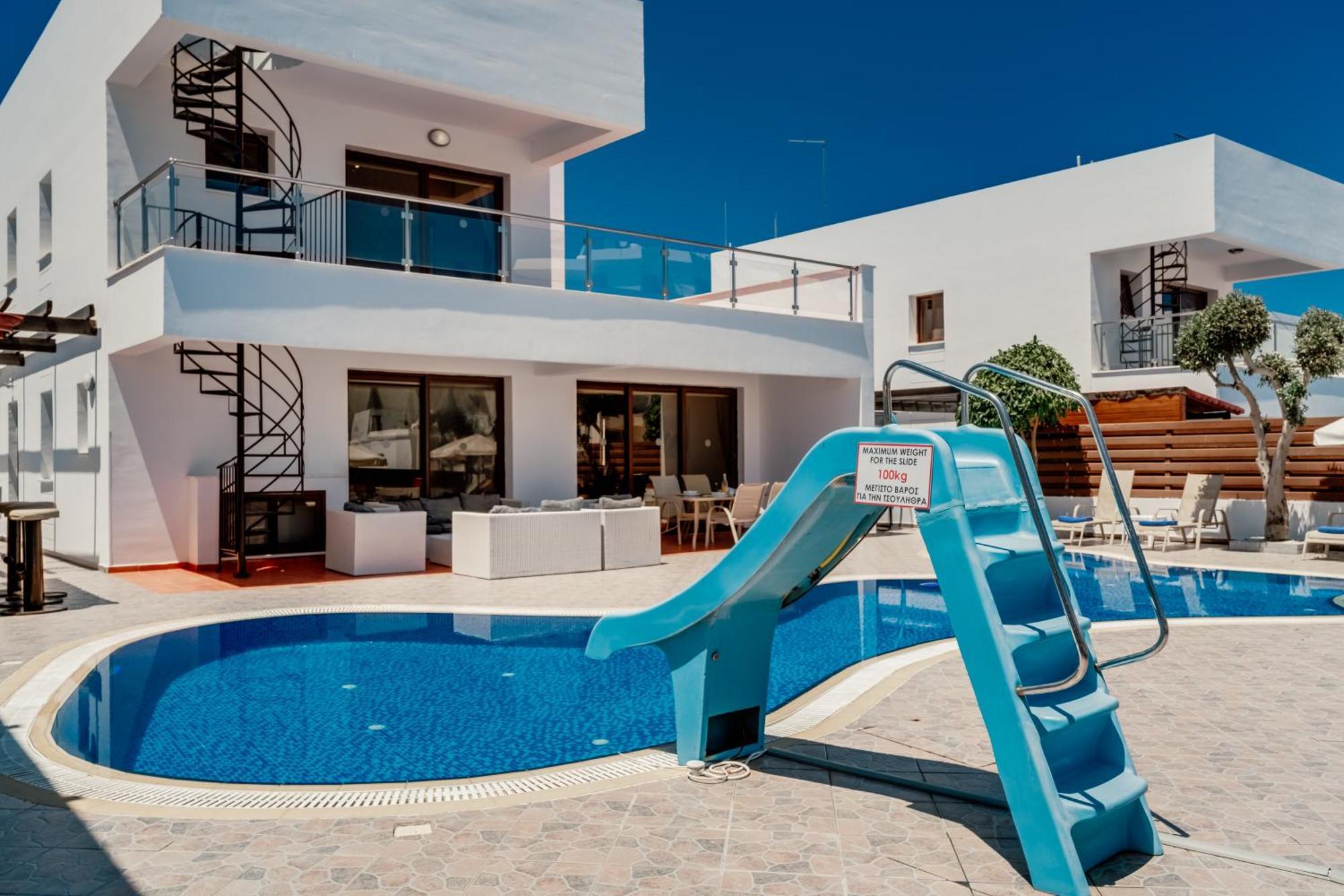 Villa Seafront *