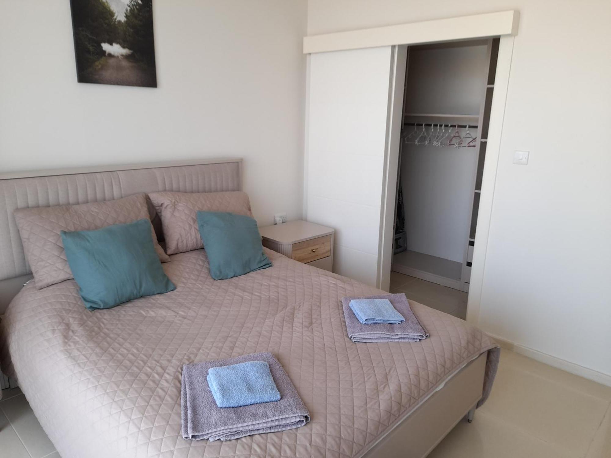 Sea View Retreat: Iskele With Mountain Vistas