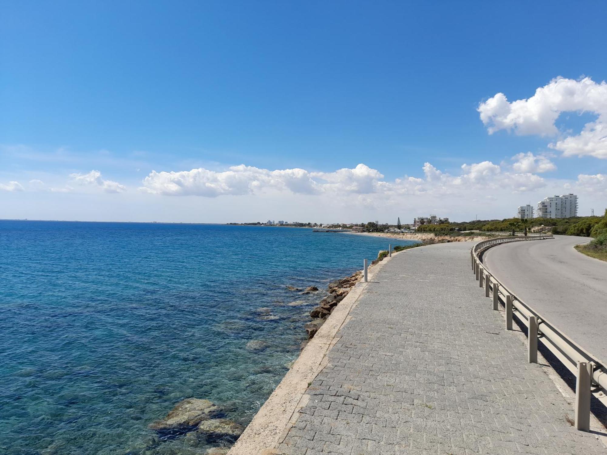 Sea View Retreat: Iskele With Mountain Vistas Apartment *