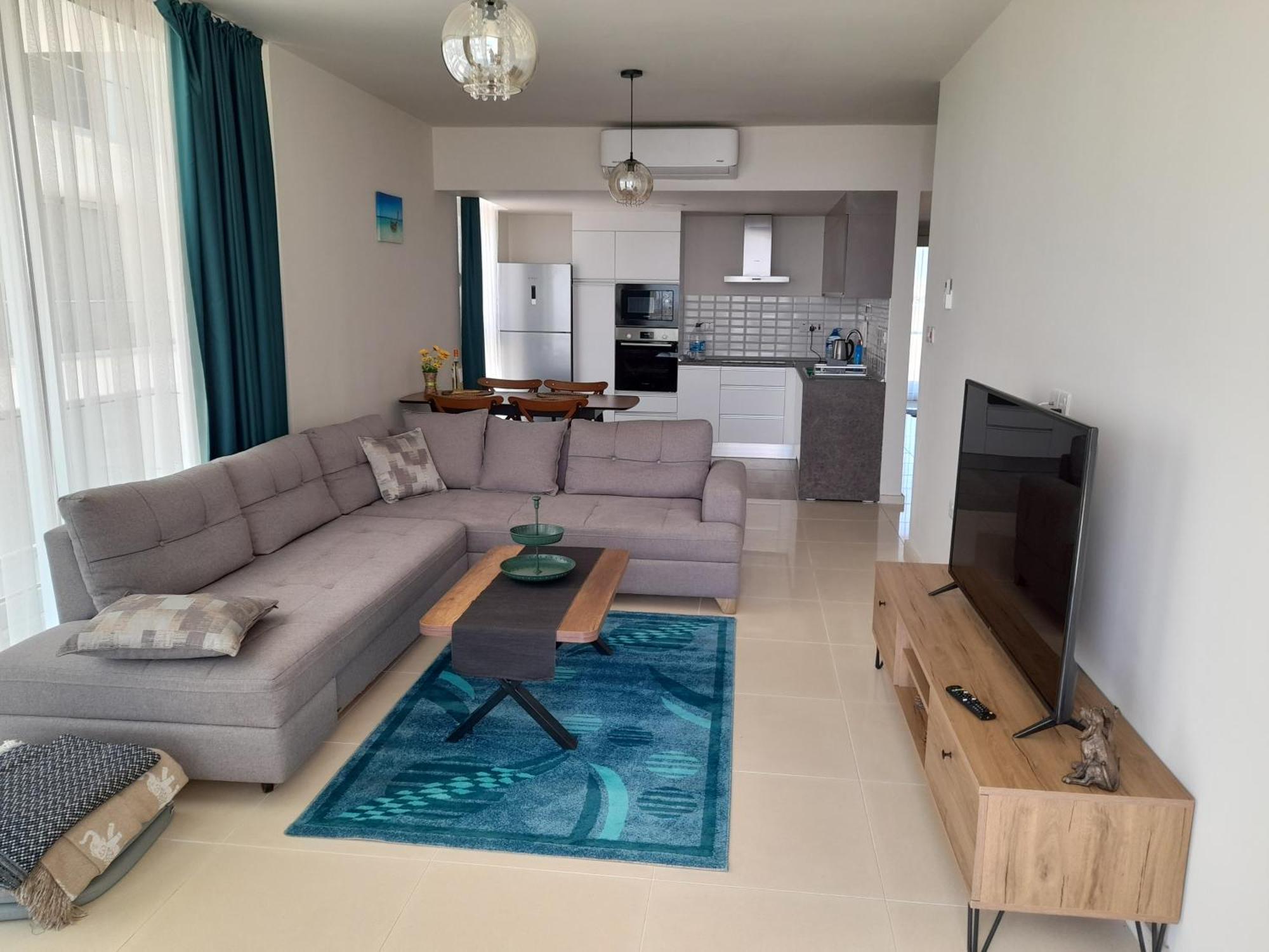 Sea View Retreat: Iskele With Mountain Vistas