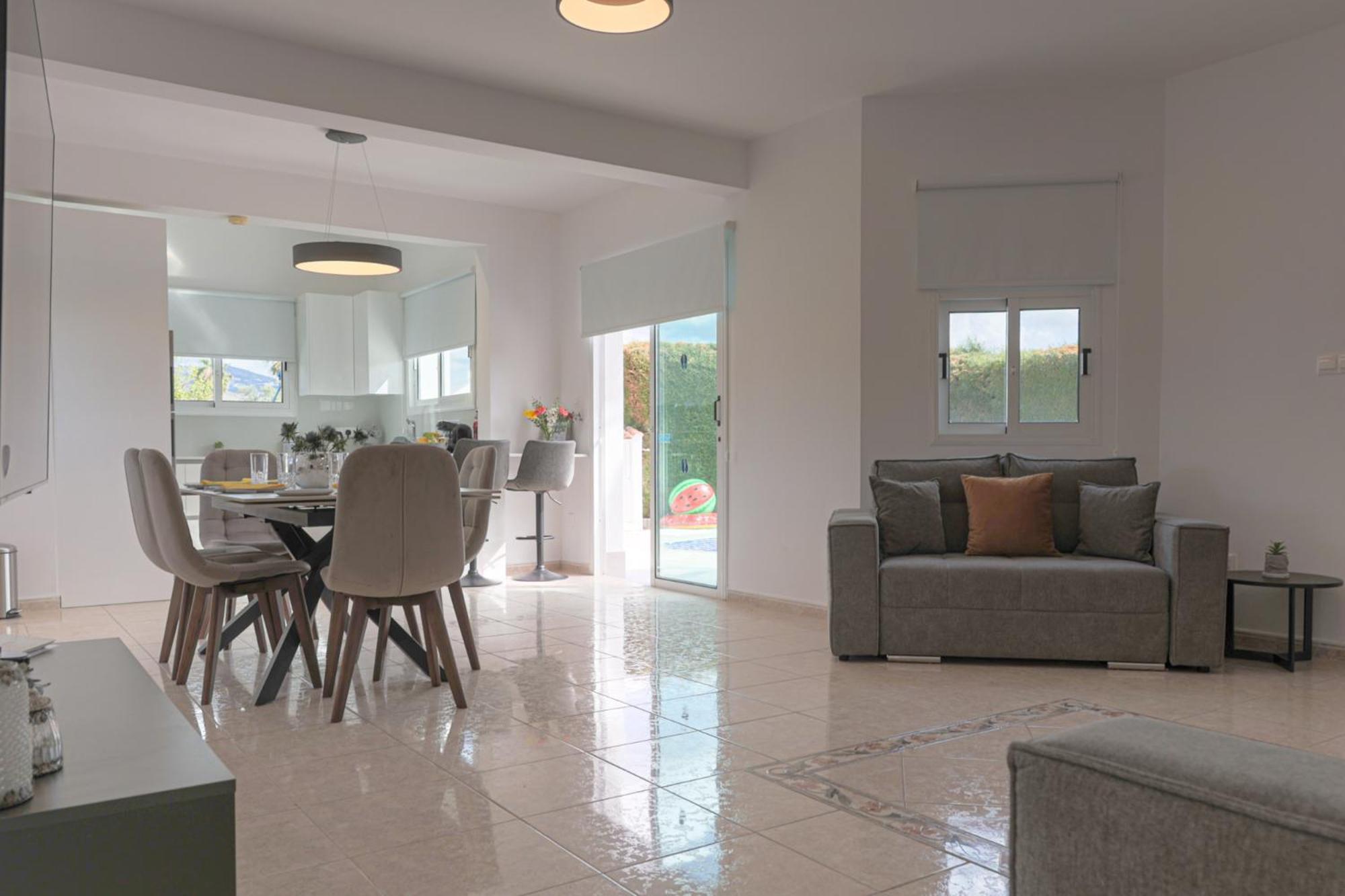 Villa Yolo Peyia