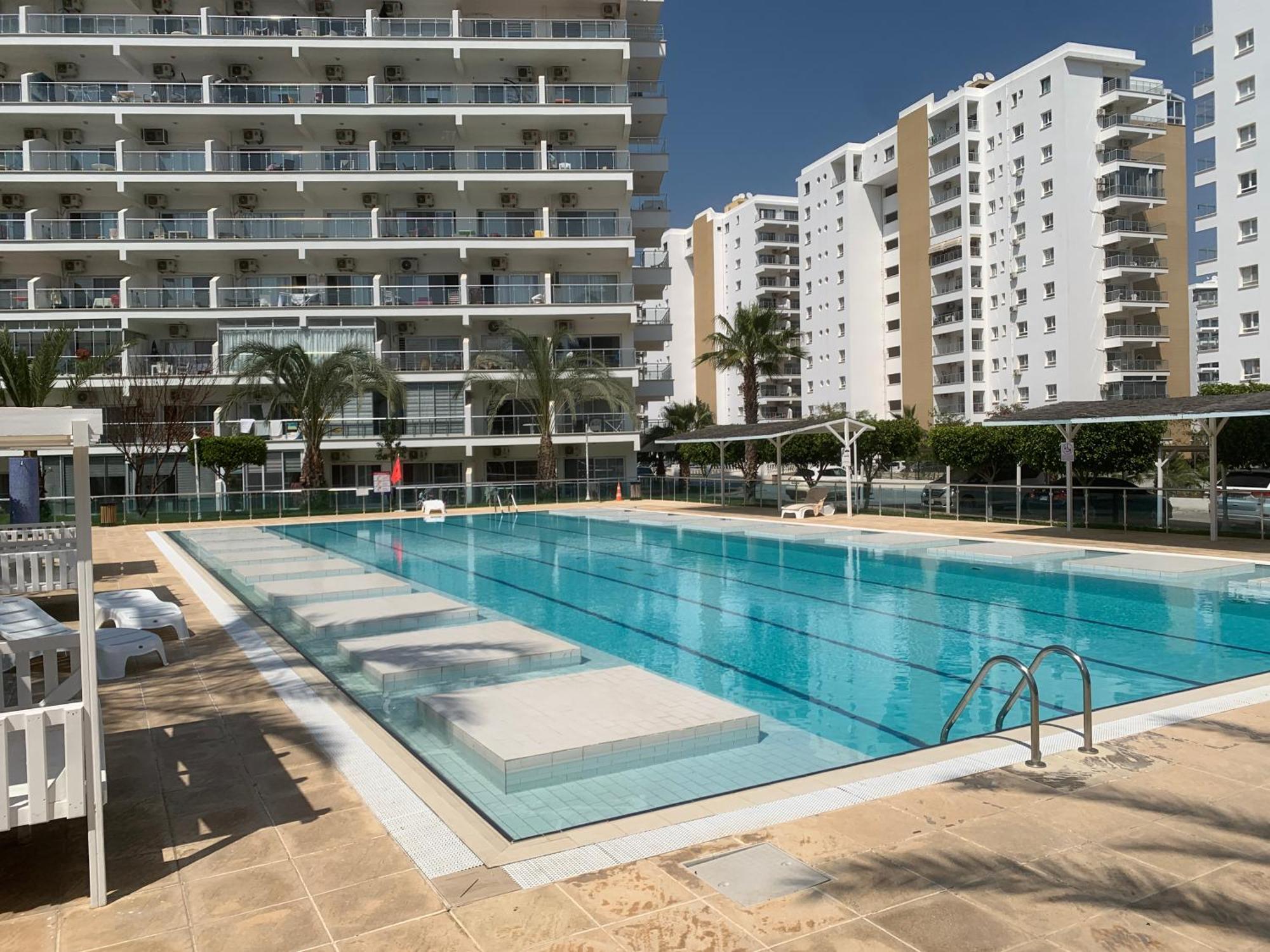 Flat In Caesar