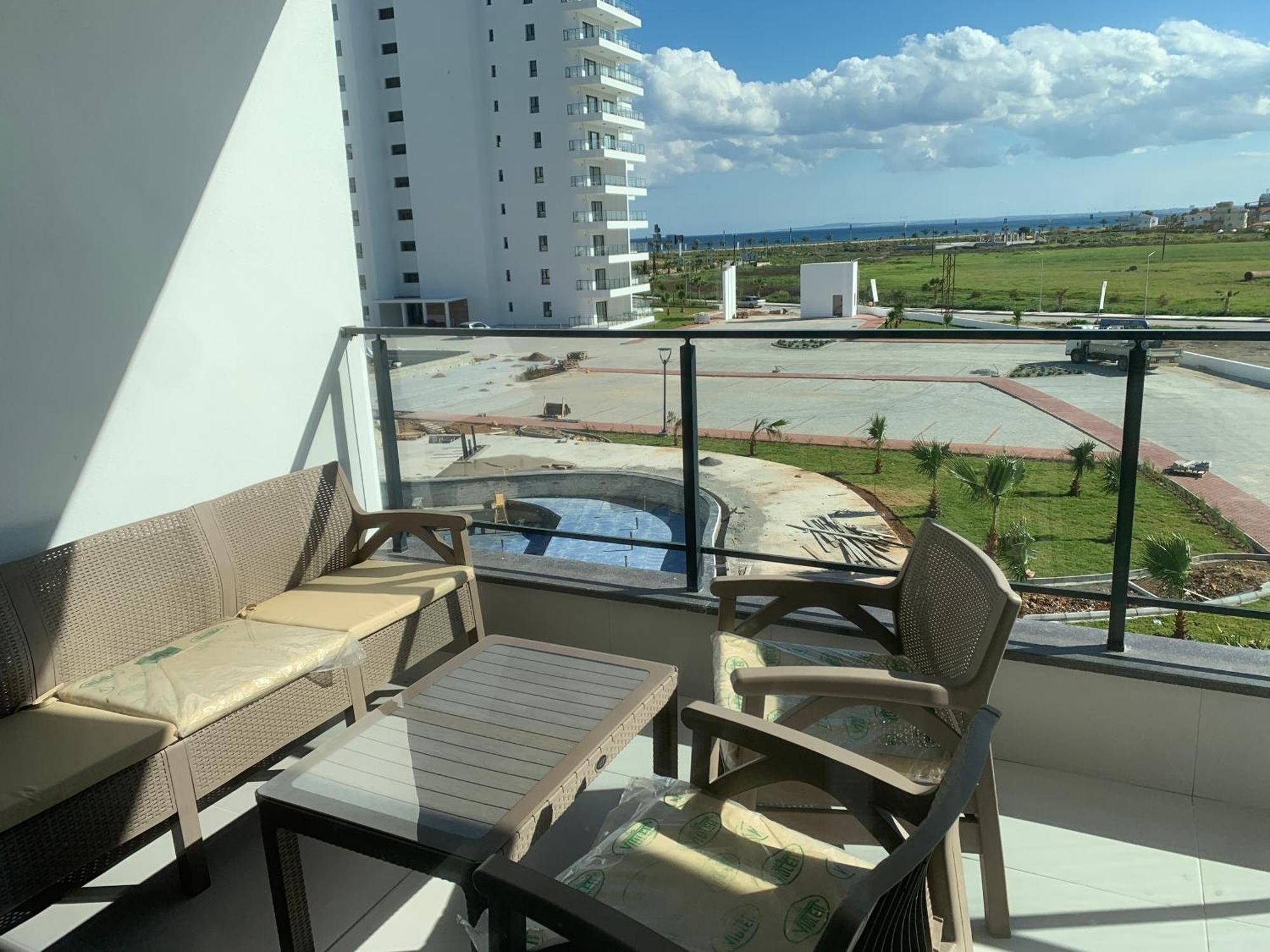 Flat In Caesar