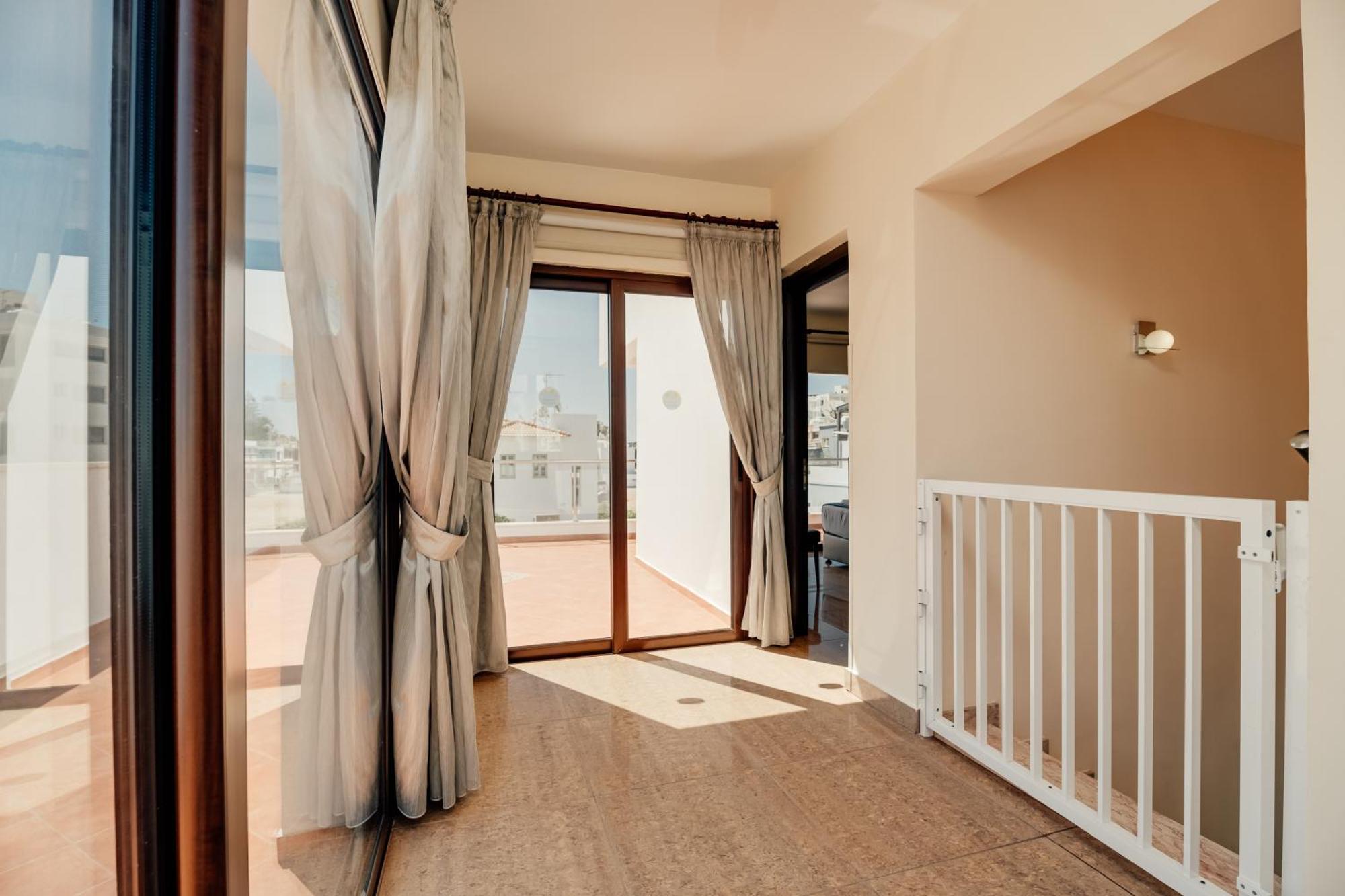 Villa Seafront Protaras
