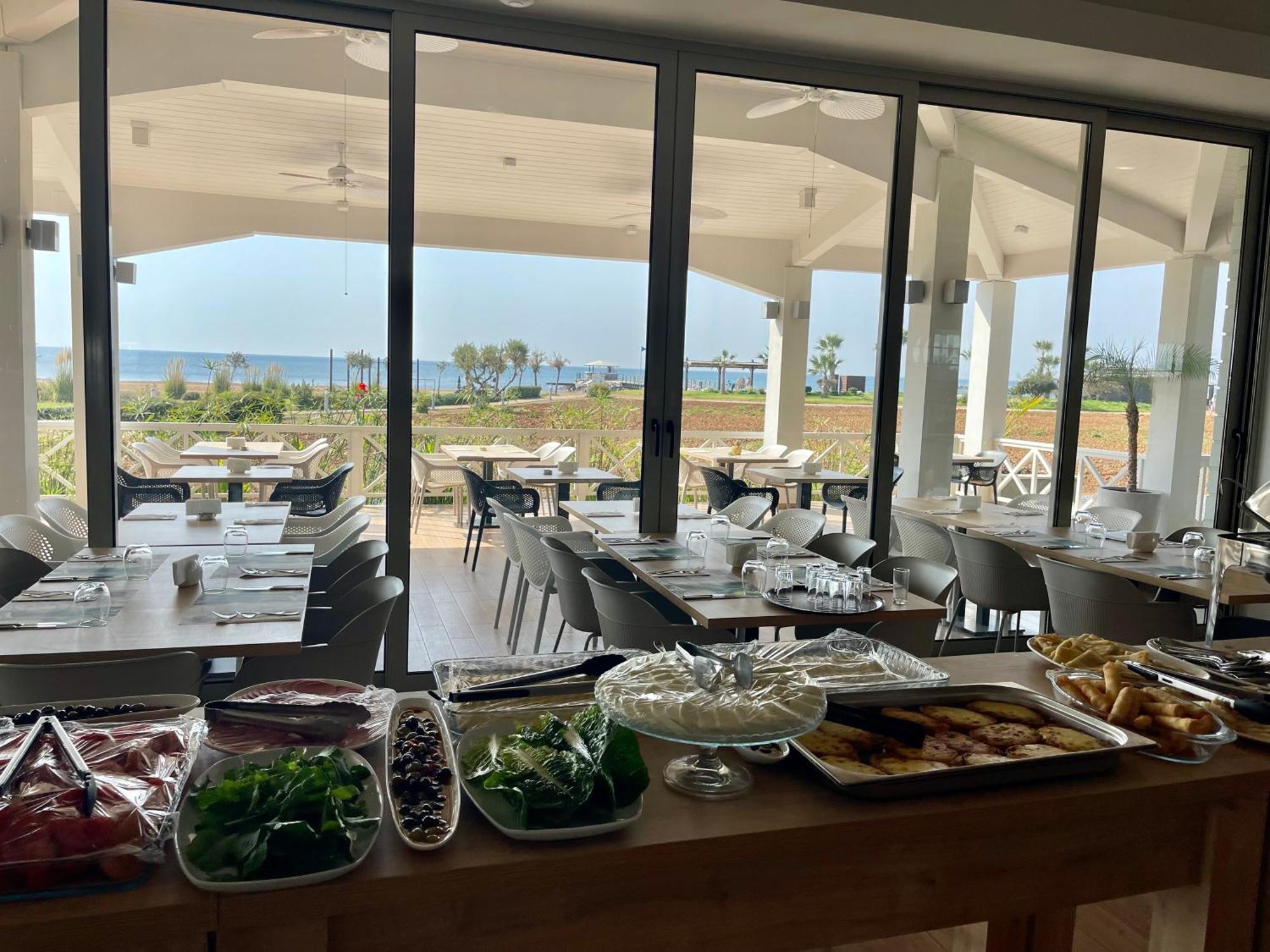 Relaxing Penthouse Suites By The Sea Apartment Vokolidha