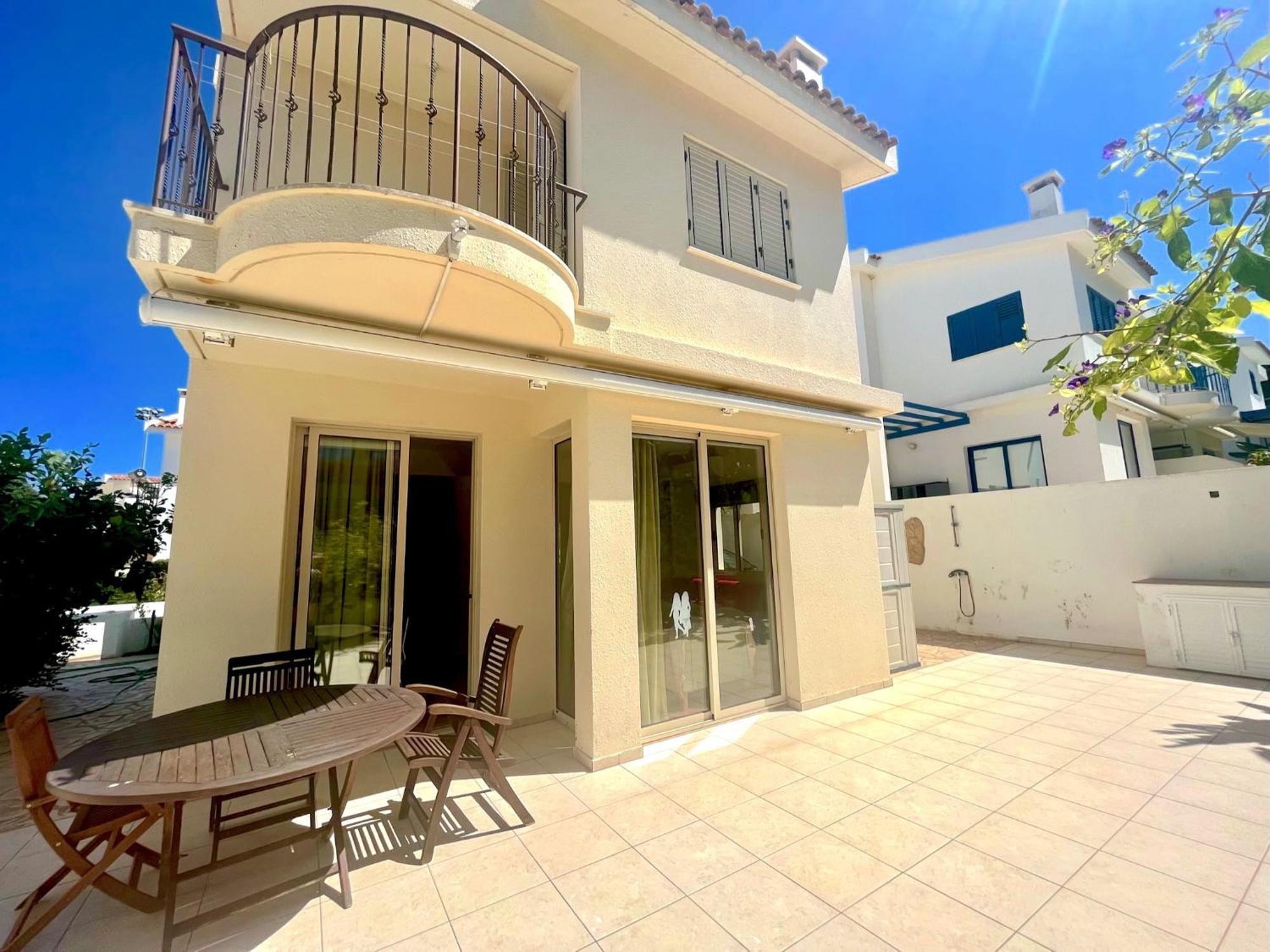 Platform 357 Mimoza With View Holiday home Paralimni