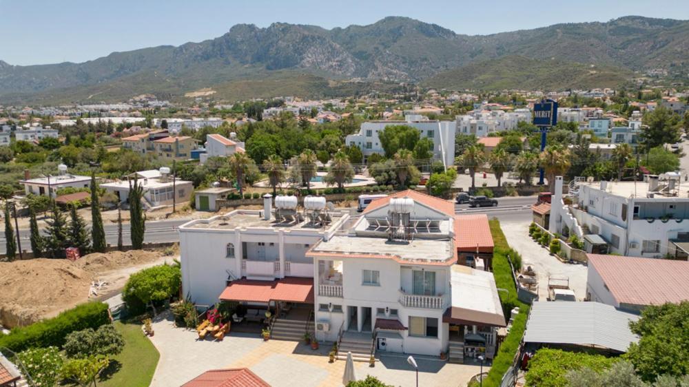 Citrus Tree Gardens Hotel