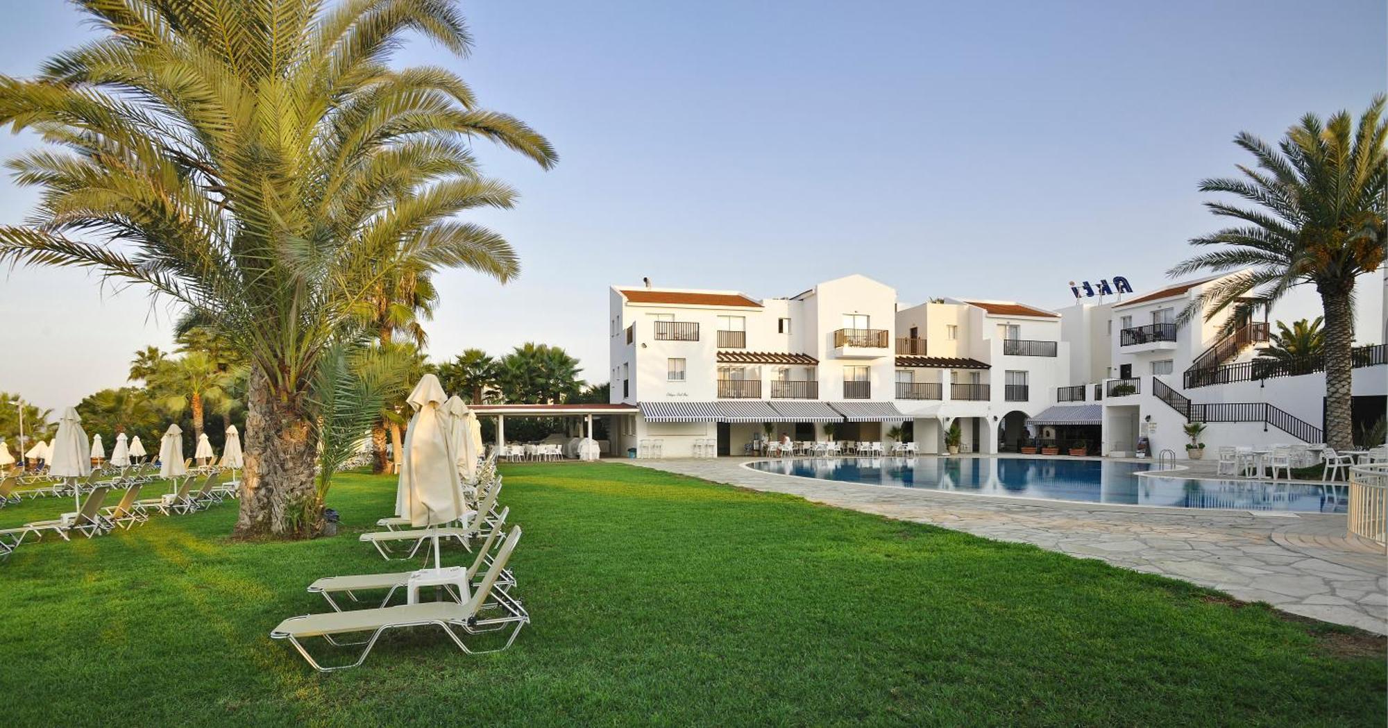 Hotel Akti & Village
