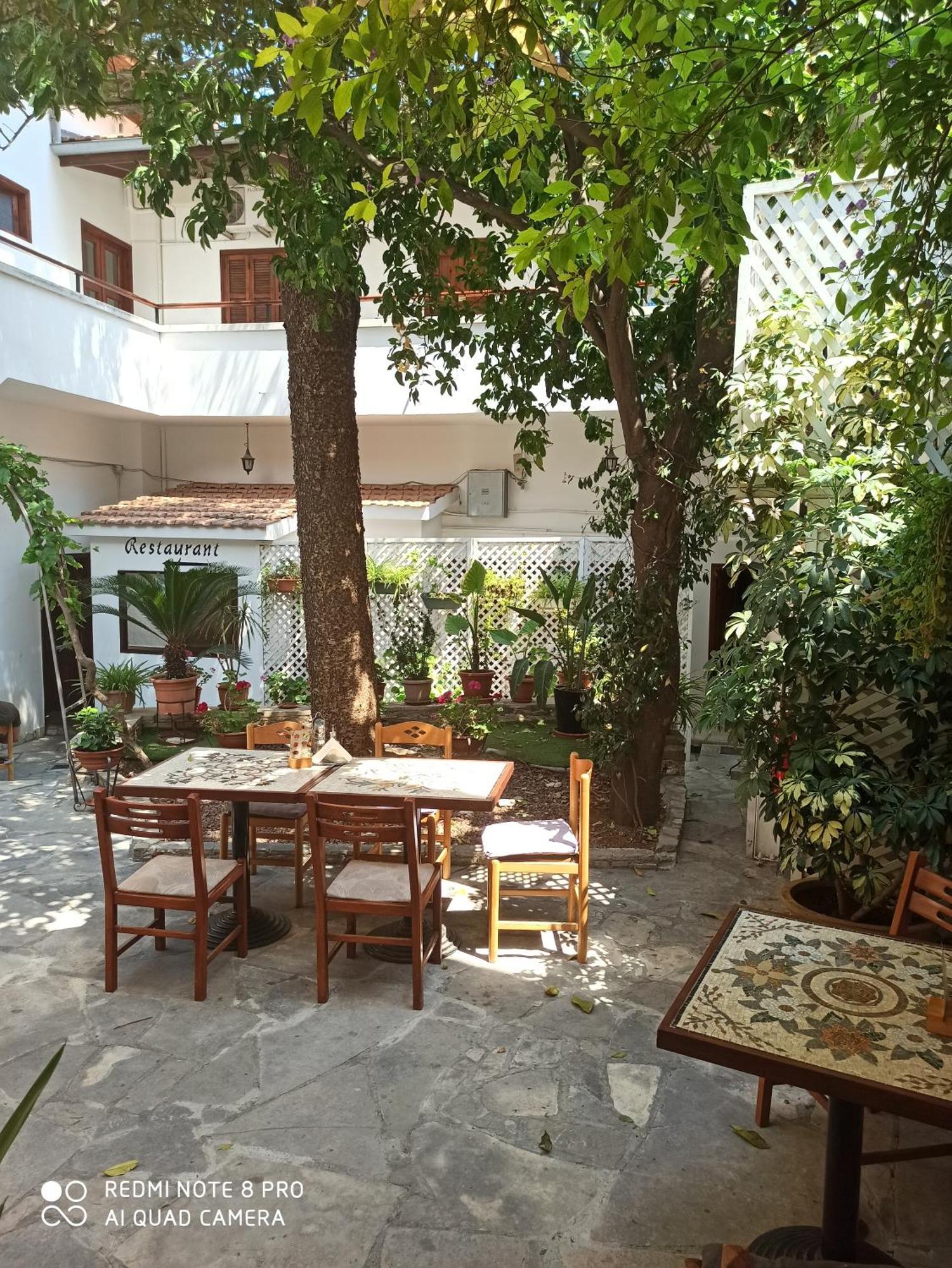Lefkara Hotel
