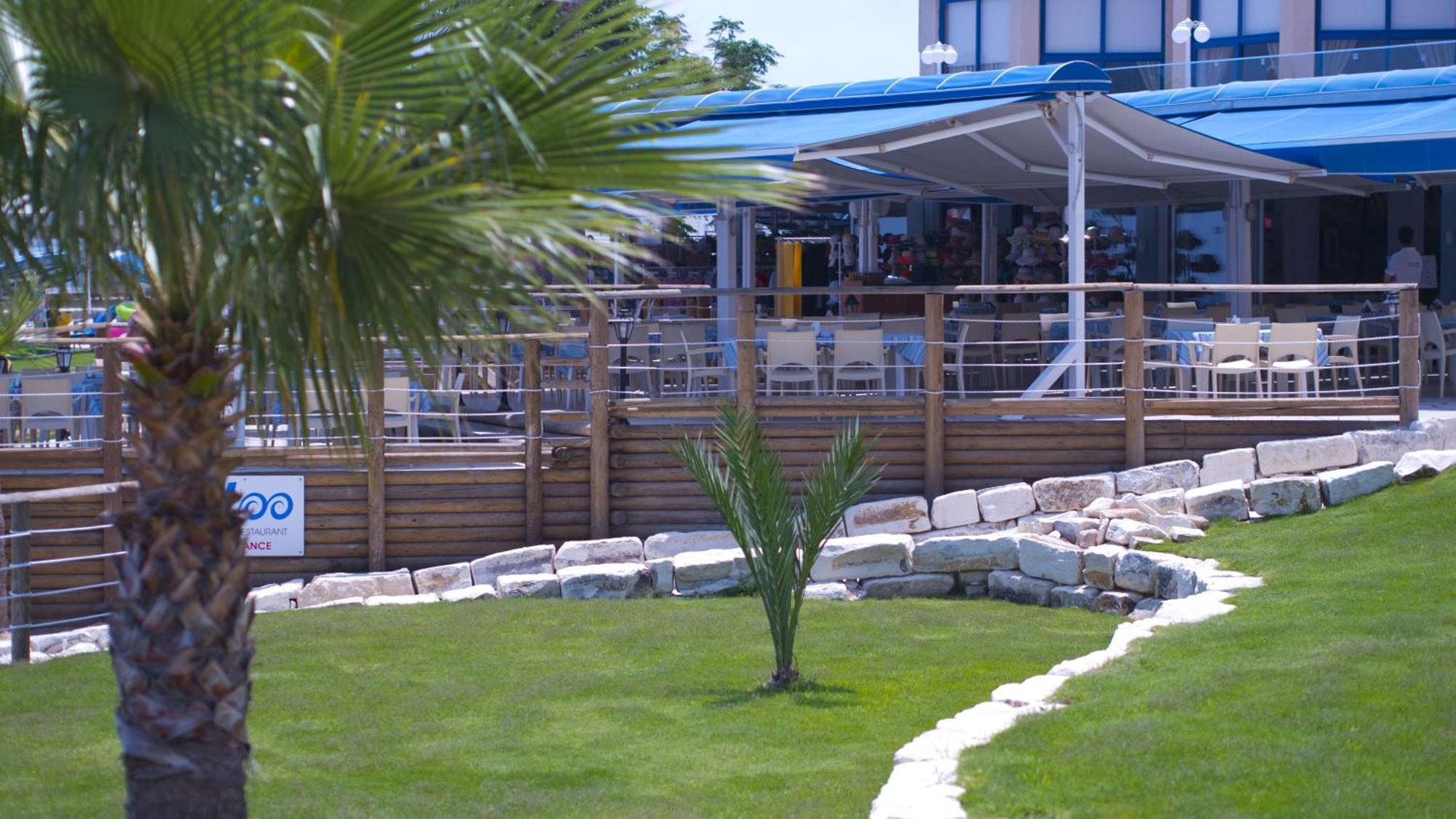 Aparthotel Myroandrou Pernera