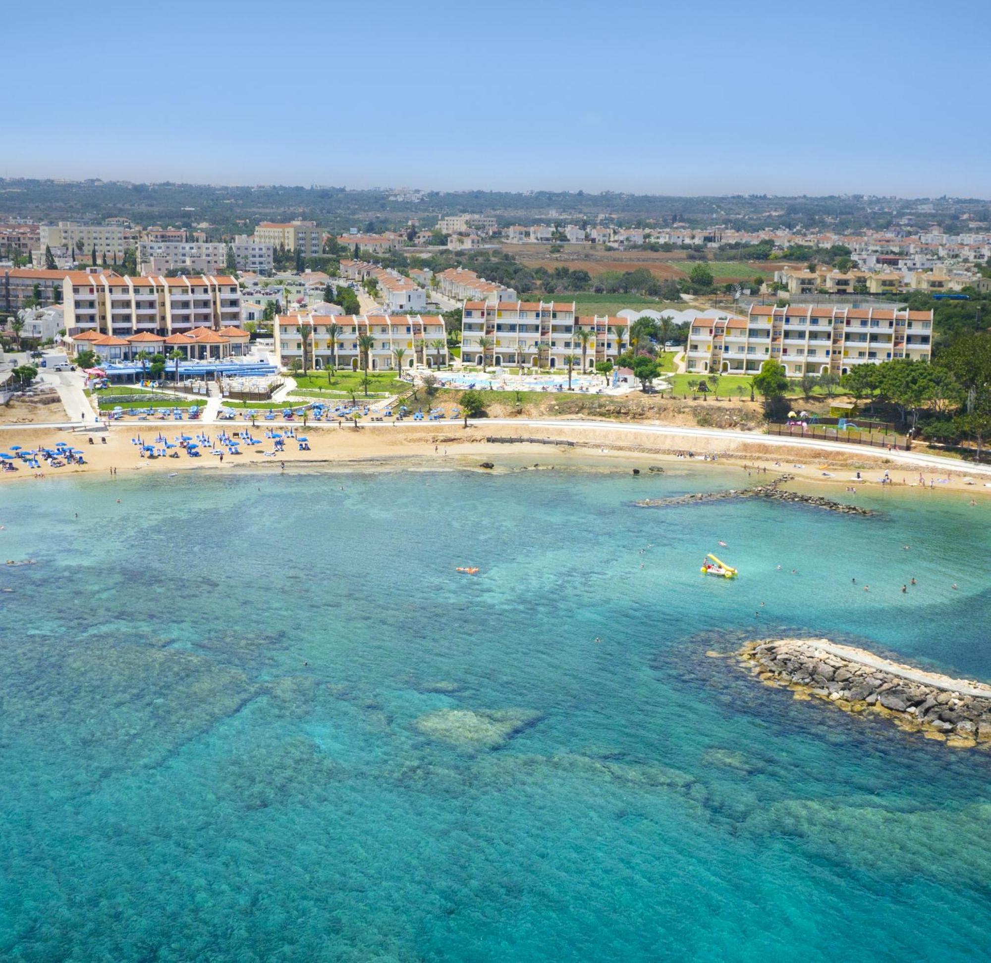 Aparthotel Myroandrou