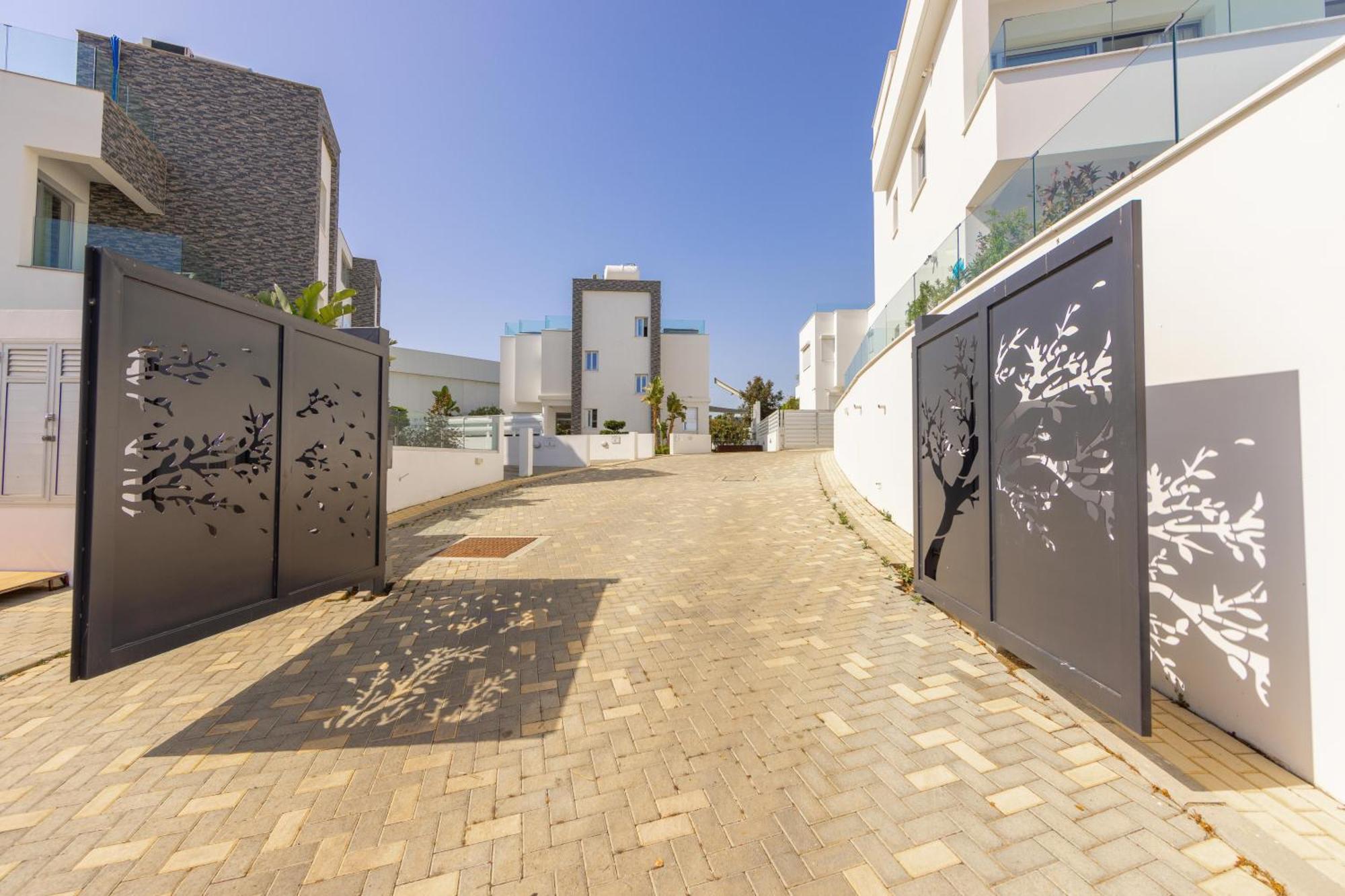 Villa Fig Tree Bay Residences 3