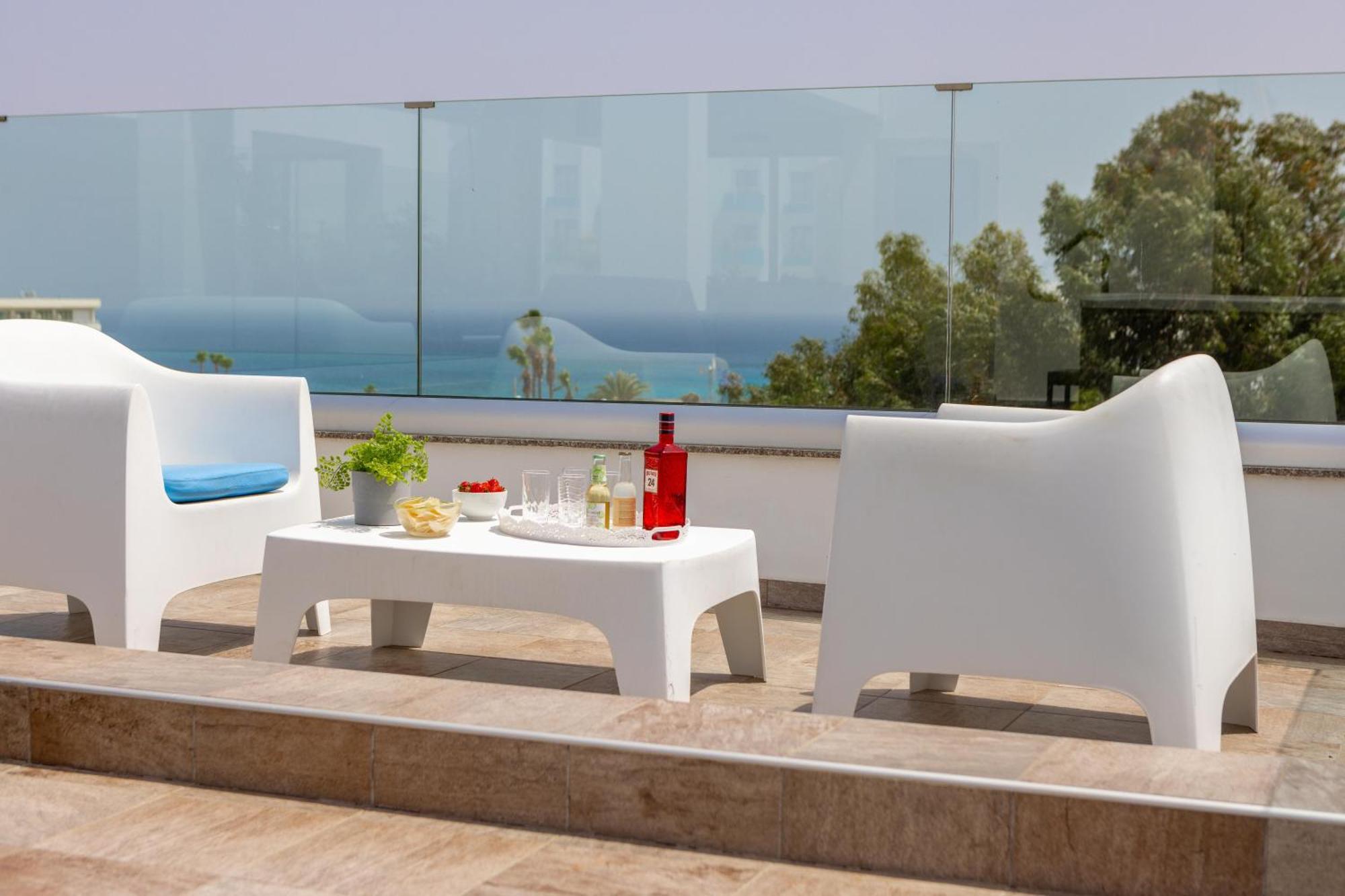 Villa Fig Tree Bay Residences 4