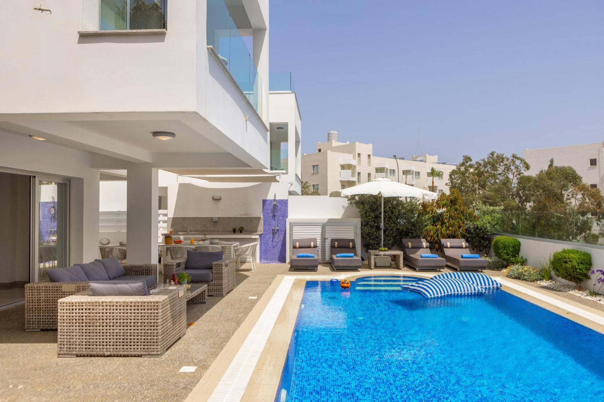 Villa Fig Tree Bay Residences 4