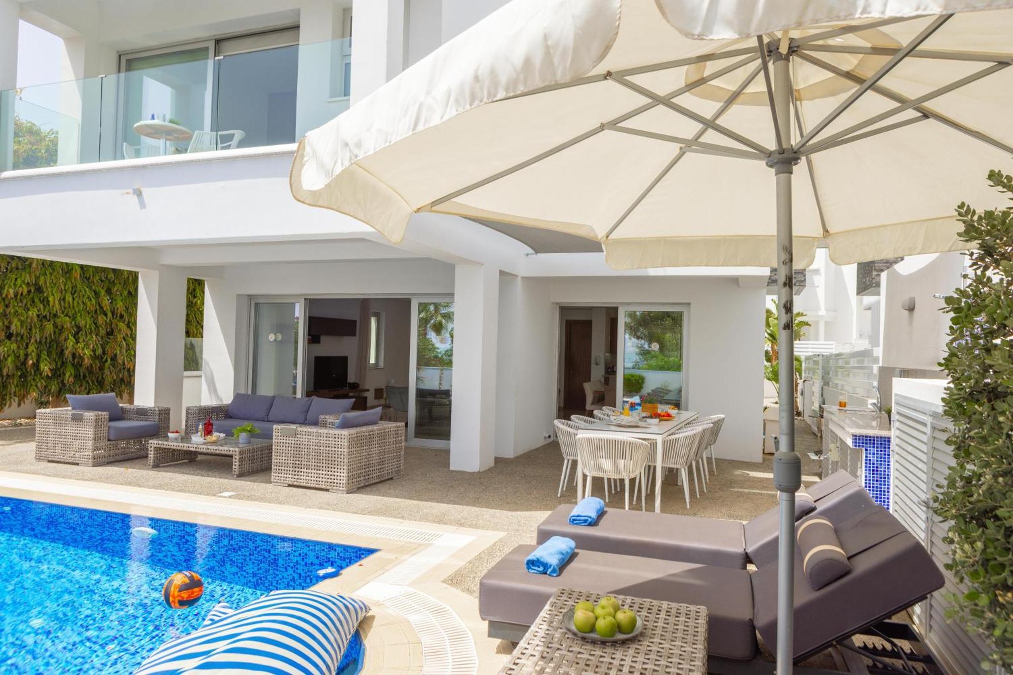 Villa Fig Tree Bay Residences 4