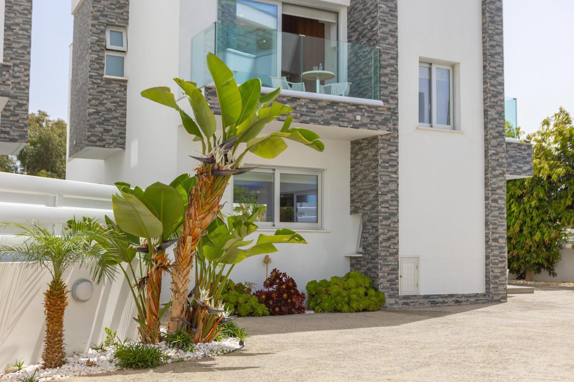 Villa Fig Tree Bay Residences 4