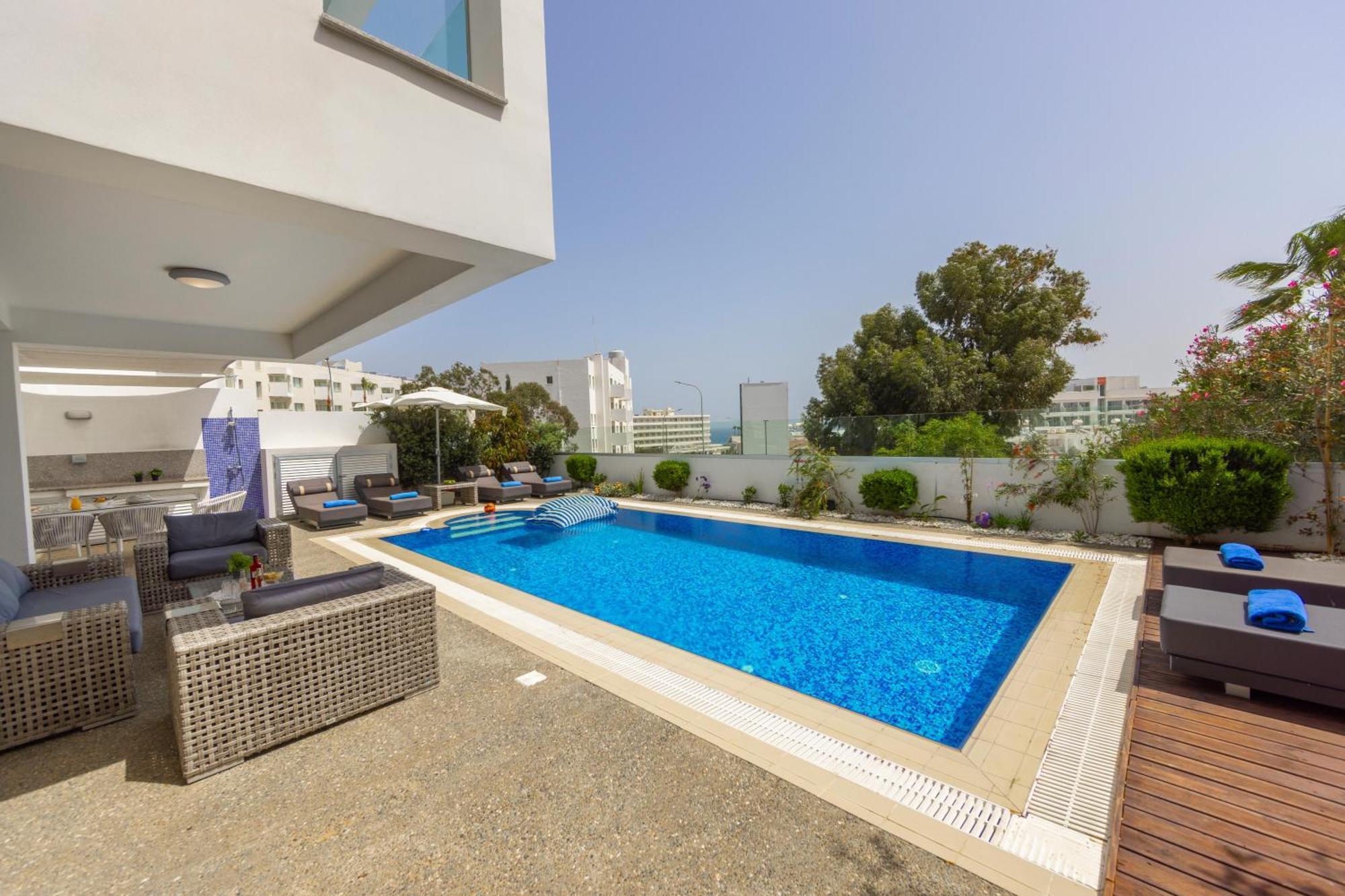 Villa Fig Tree Bay Residences 4 *