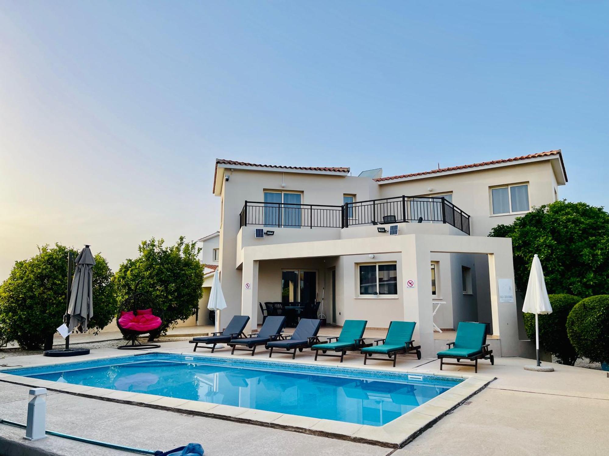 Villa With Pool And Sea View! Coral Bay