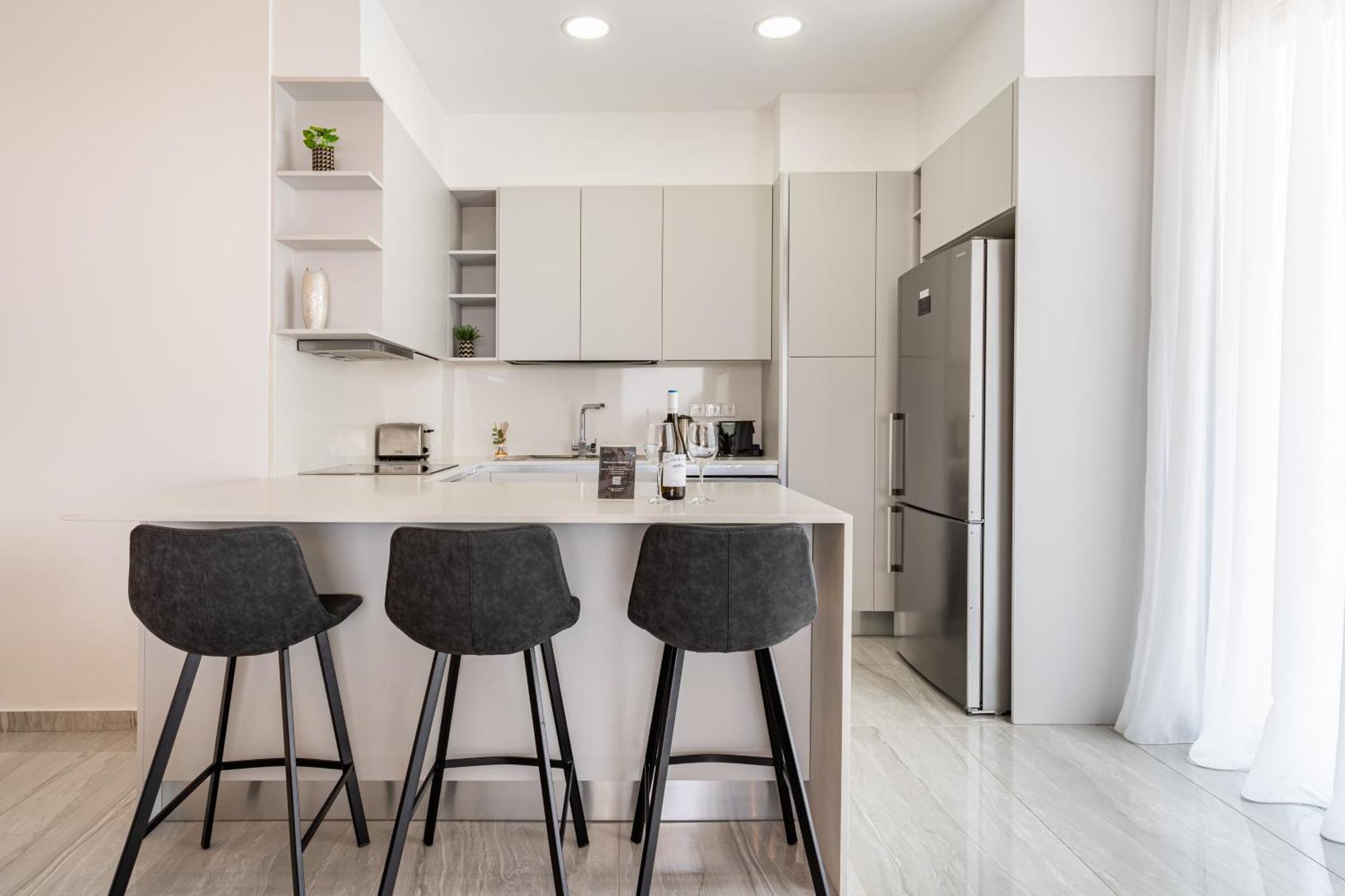 Yamas Urban Living Zakaki Pool Penthouses & Limasol