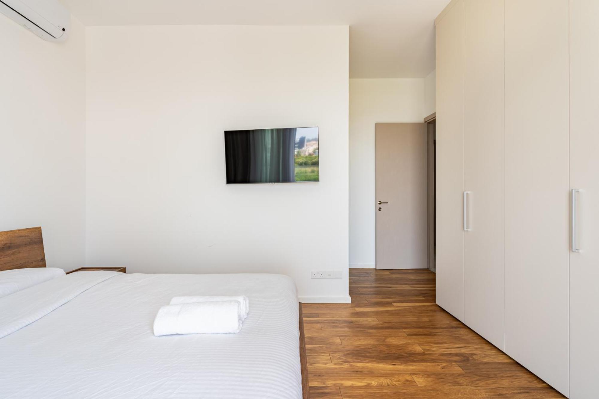 Yamas Urban Living Zakaki Pool Penthouses &
