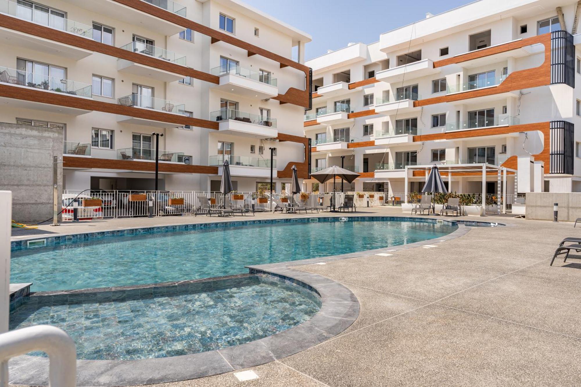 Apartment Yamas Urban Living Zakaki Pool Penthouses &