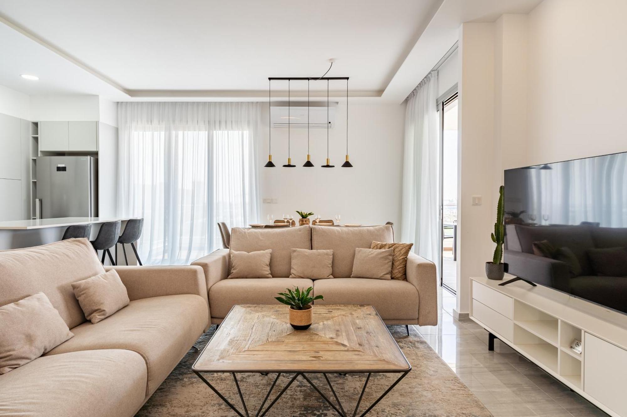 Yamas Urban Living Zakaki Pool Penthouses & Limasol