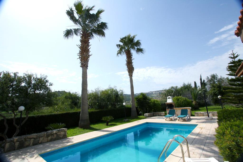 Pousada Alonia Villas *