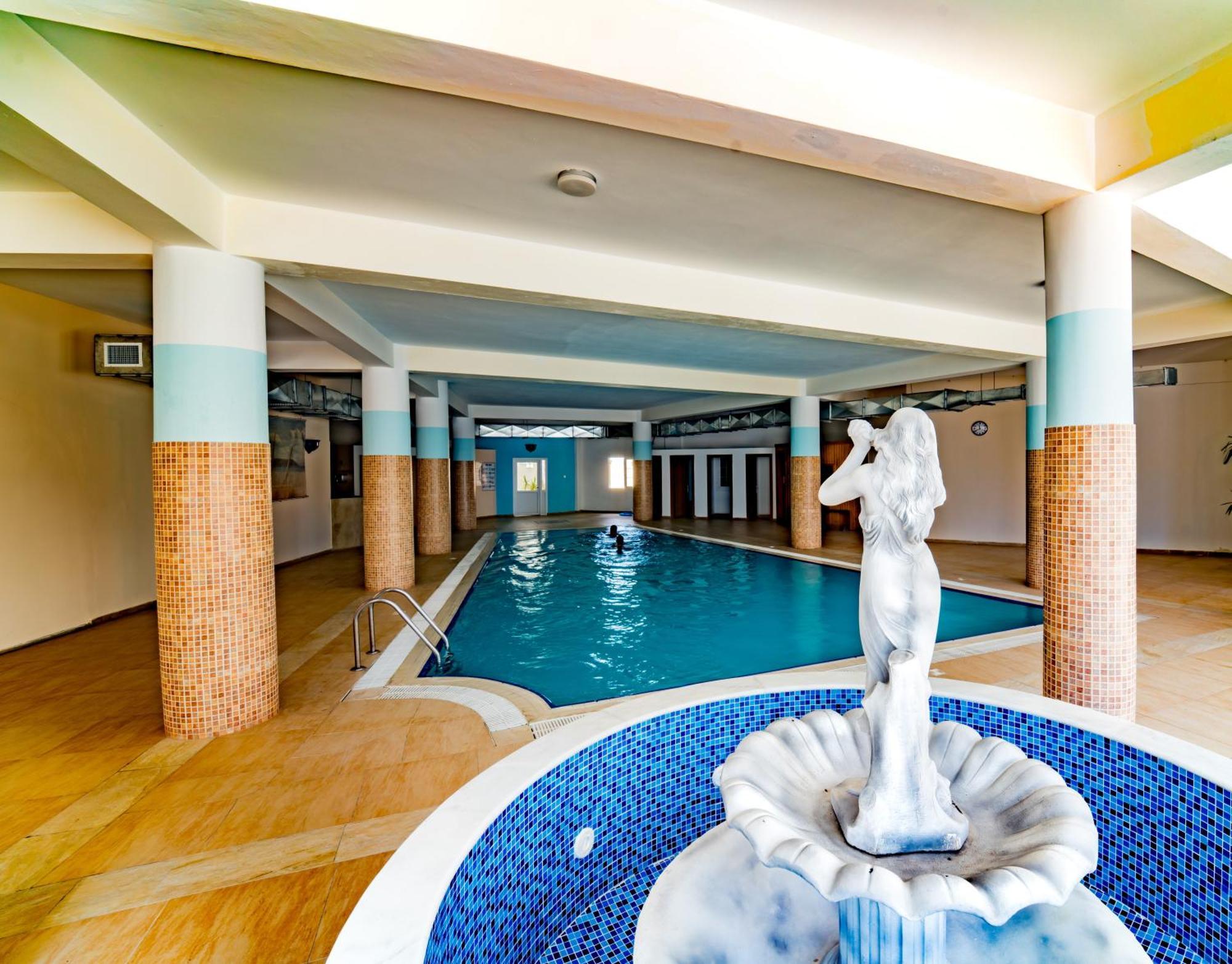 Apartment Stunning 2 Bedroom In 5-star Trikomo