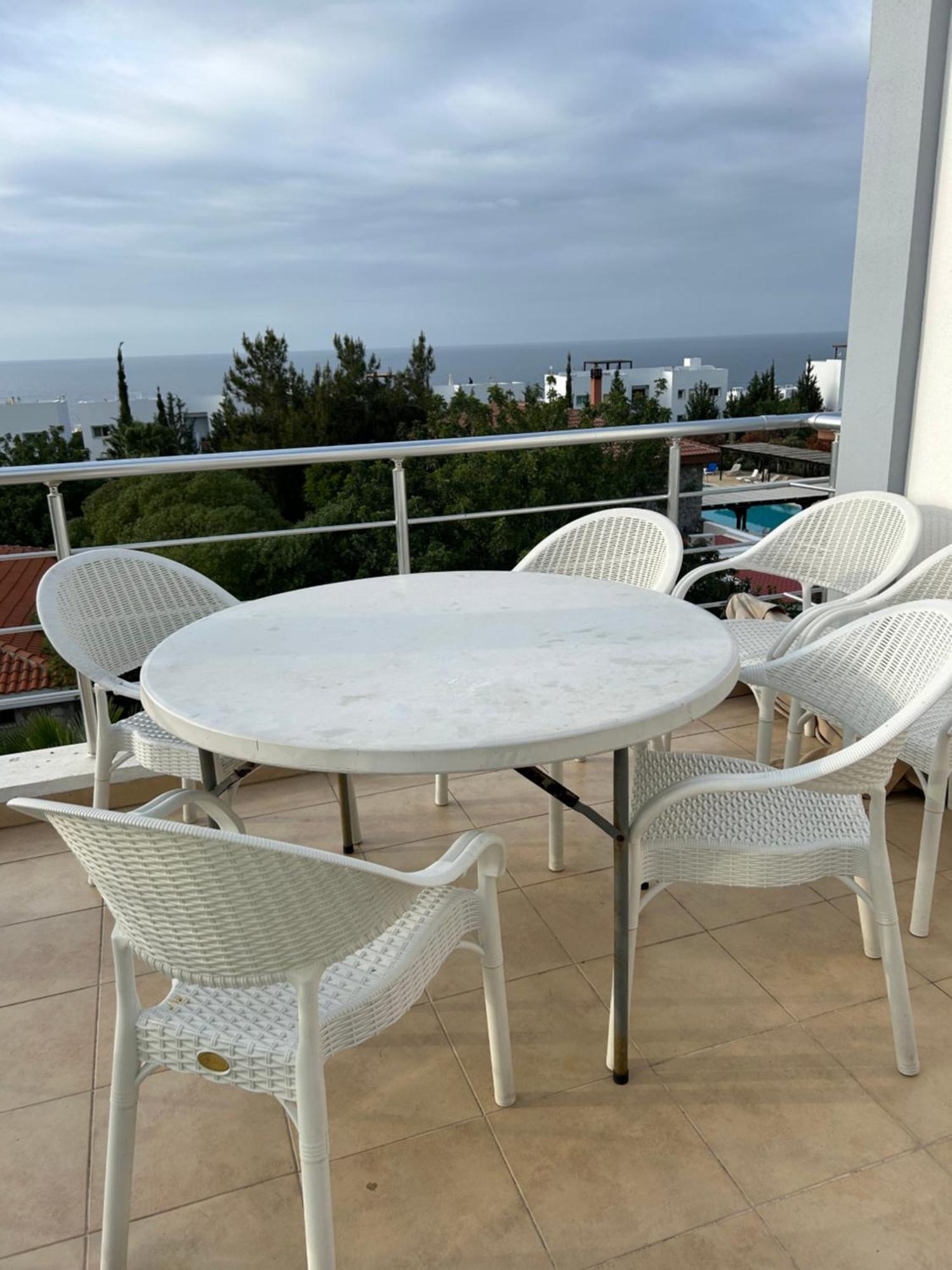 Crystal Joya Penthouse