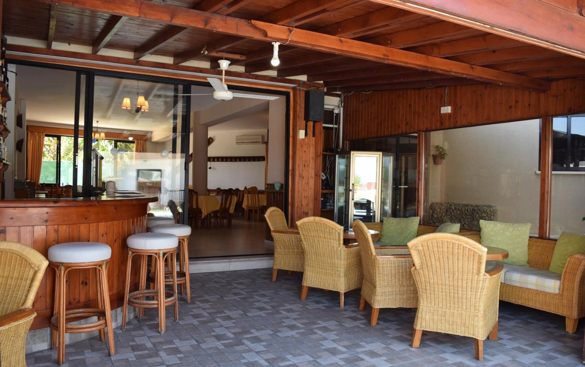 Aparthotel Anna 3*