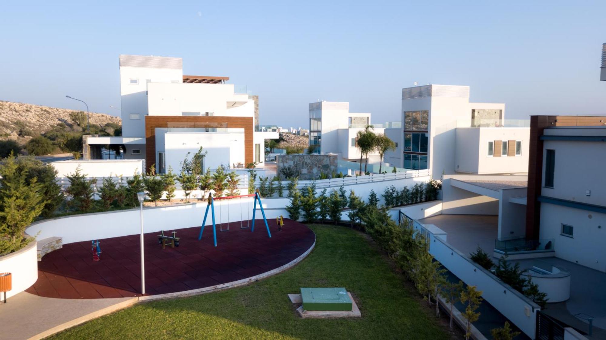Sea Pearl Beachfront - Breeze * Agia Napa