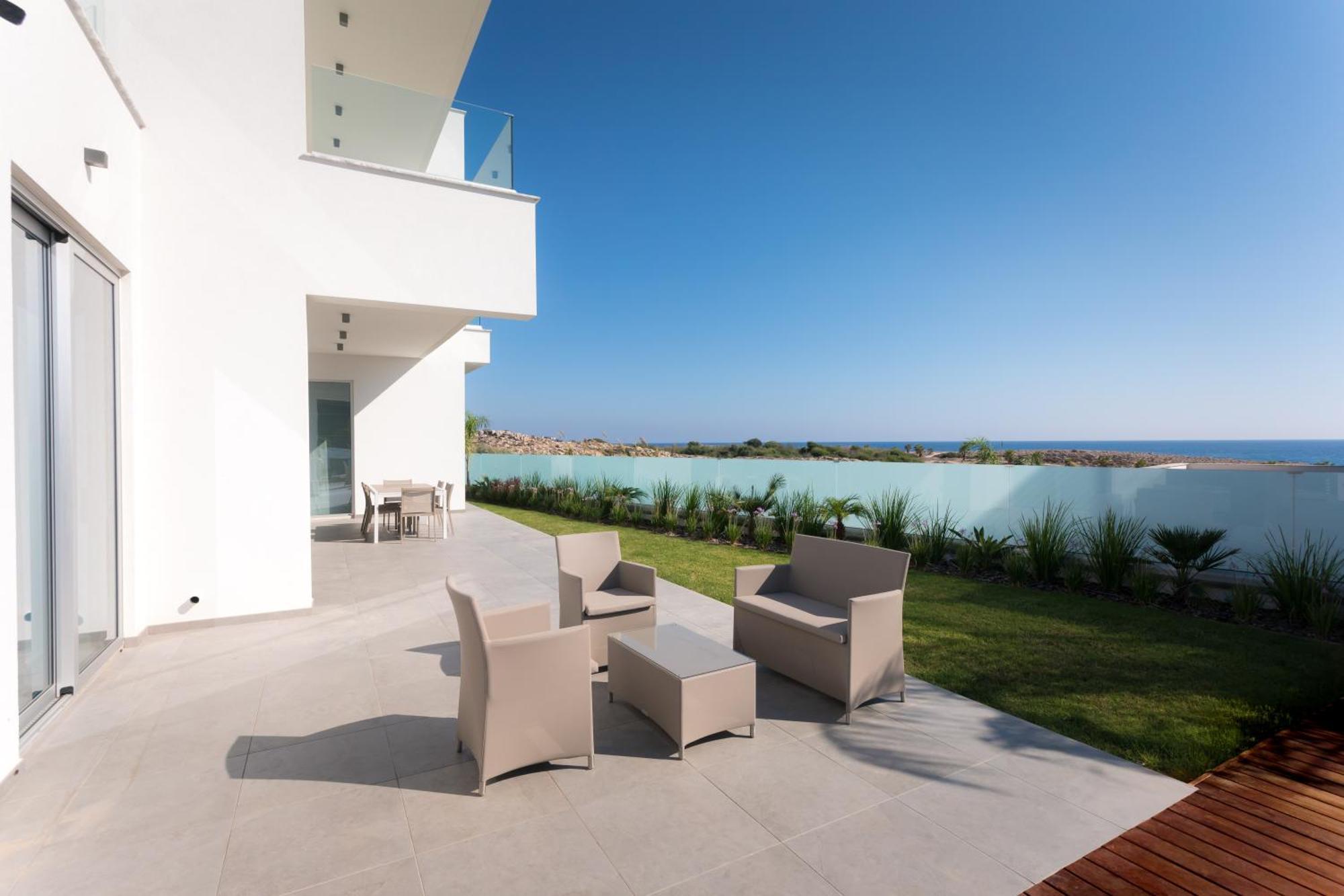 Sea Pearl Beachfront - Breeze * Agia Napa