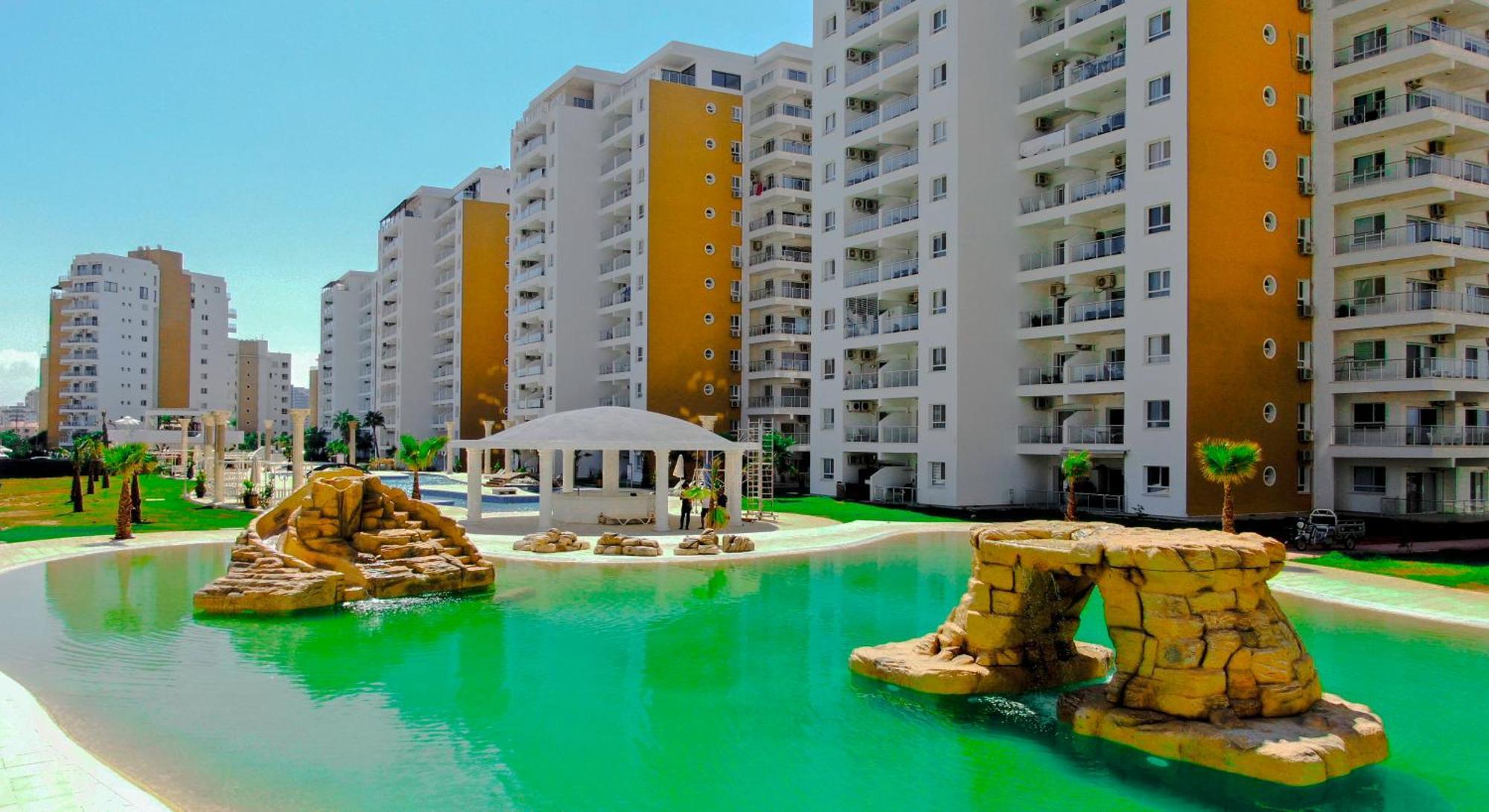 Appartement Designed Two Bedroom Pool Side In A 5 Star Resort, Iskele, North Cyprus