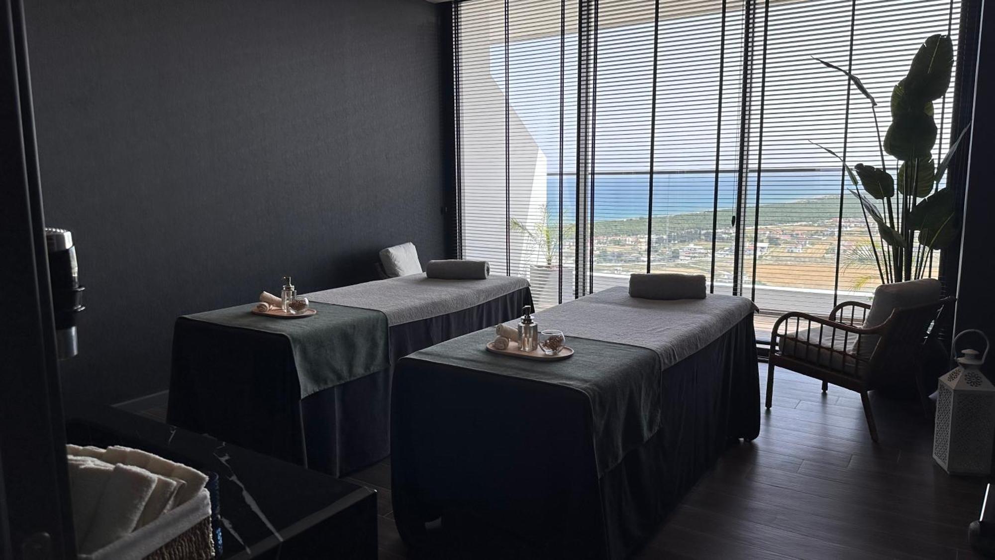 2 Bedroom Amazing Sea View Grand Sapphire Apartment *