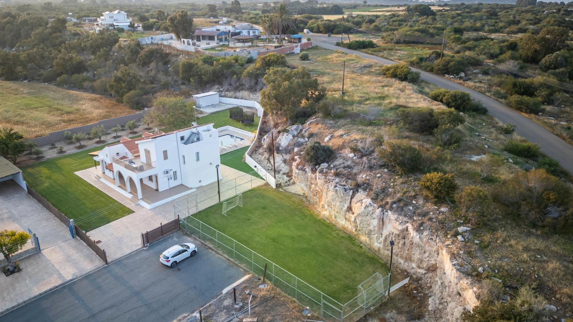 Villa Konnos 1