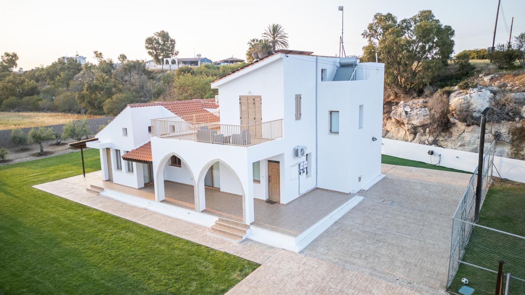 Konnos 1 Villa