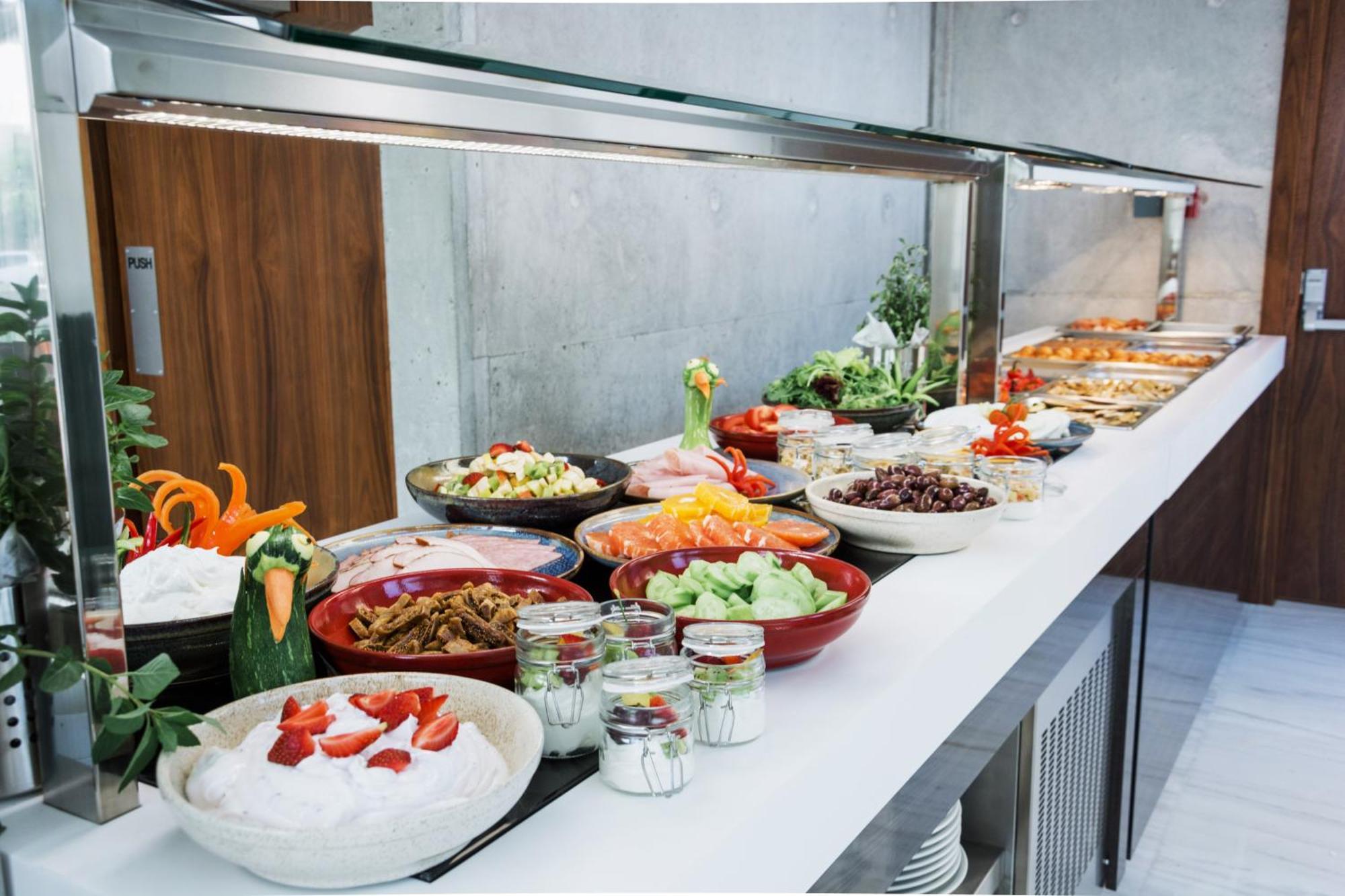 Elysia Park Aparthotel 4*