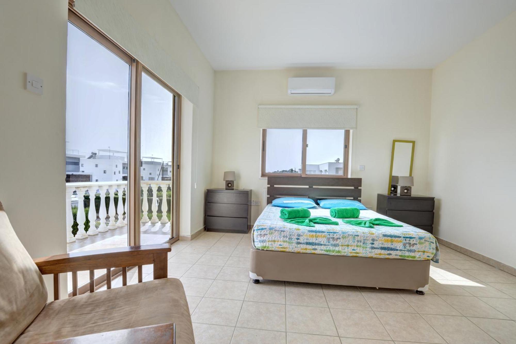 Holiday home Eva *