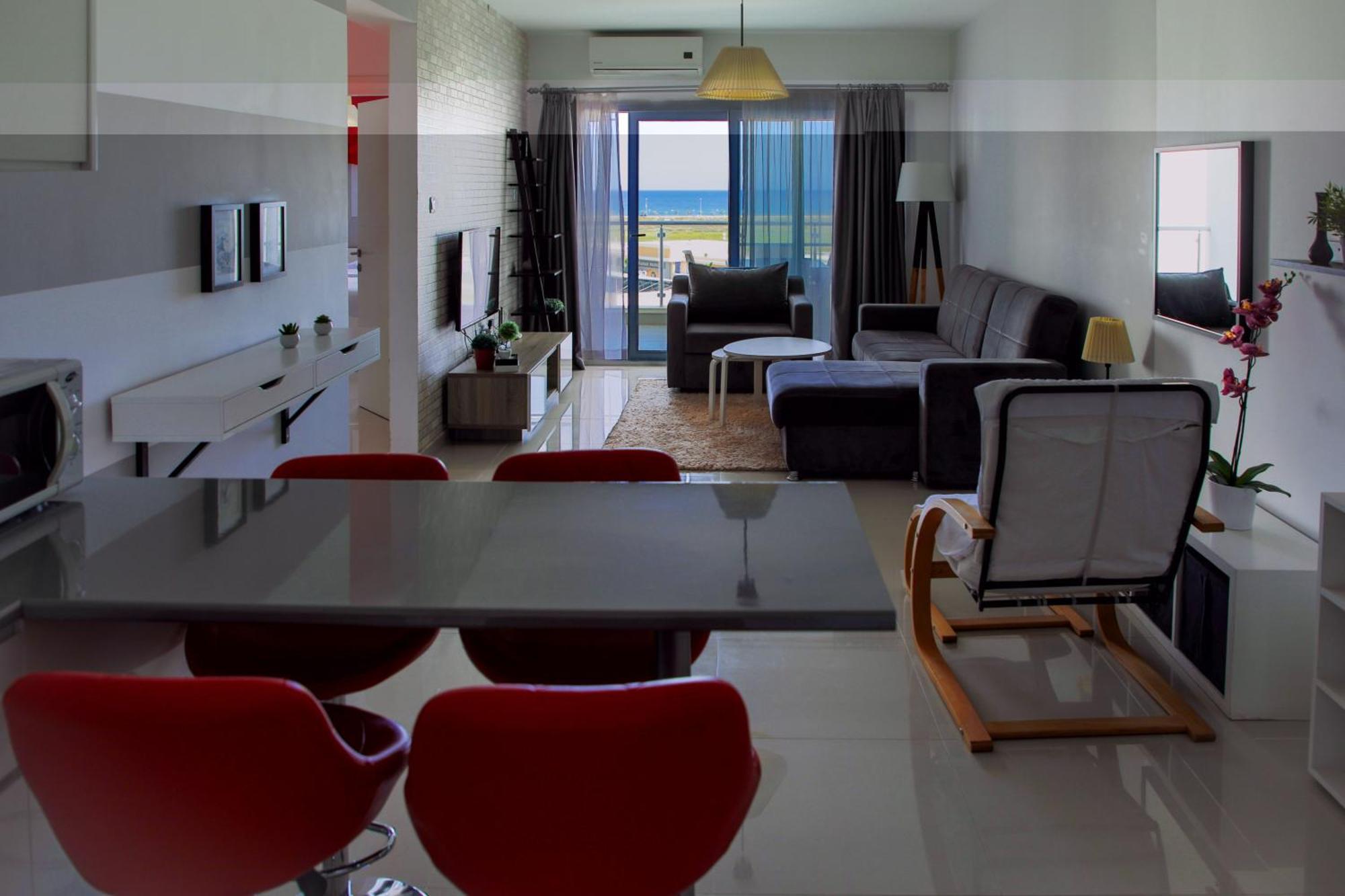 Caesar & Apartment