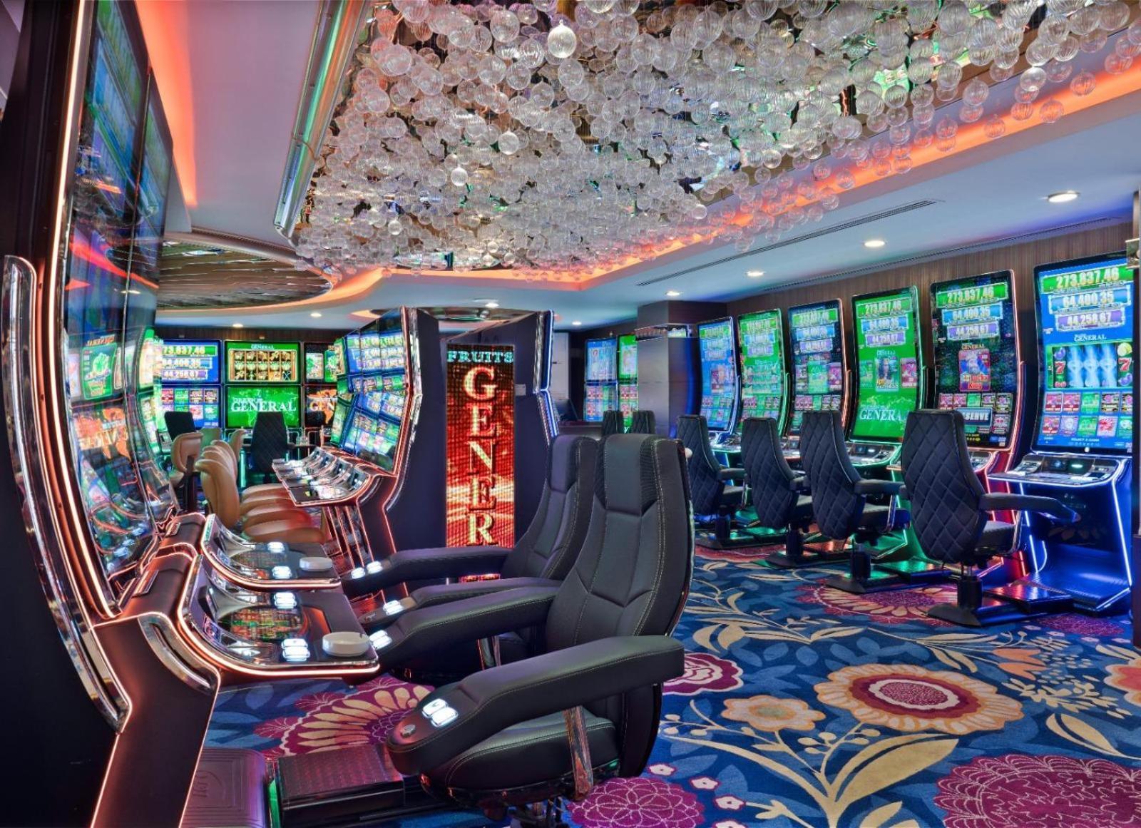 Hotel Cratos Premium Casino & 5*