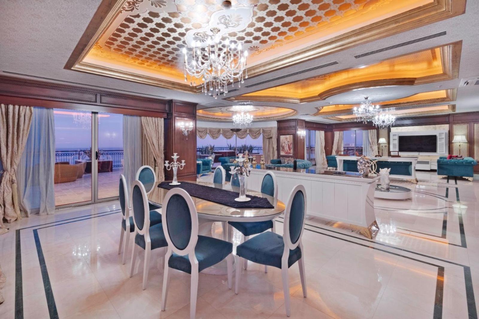 Hotel Cratos Premium Casino & Kazaphani