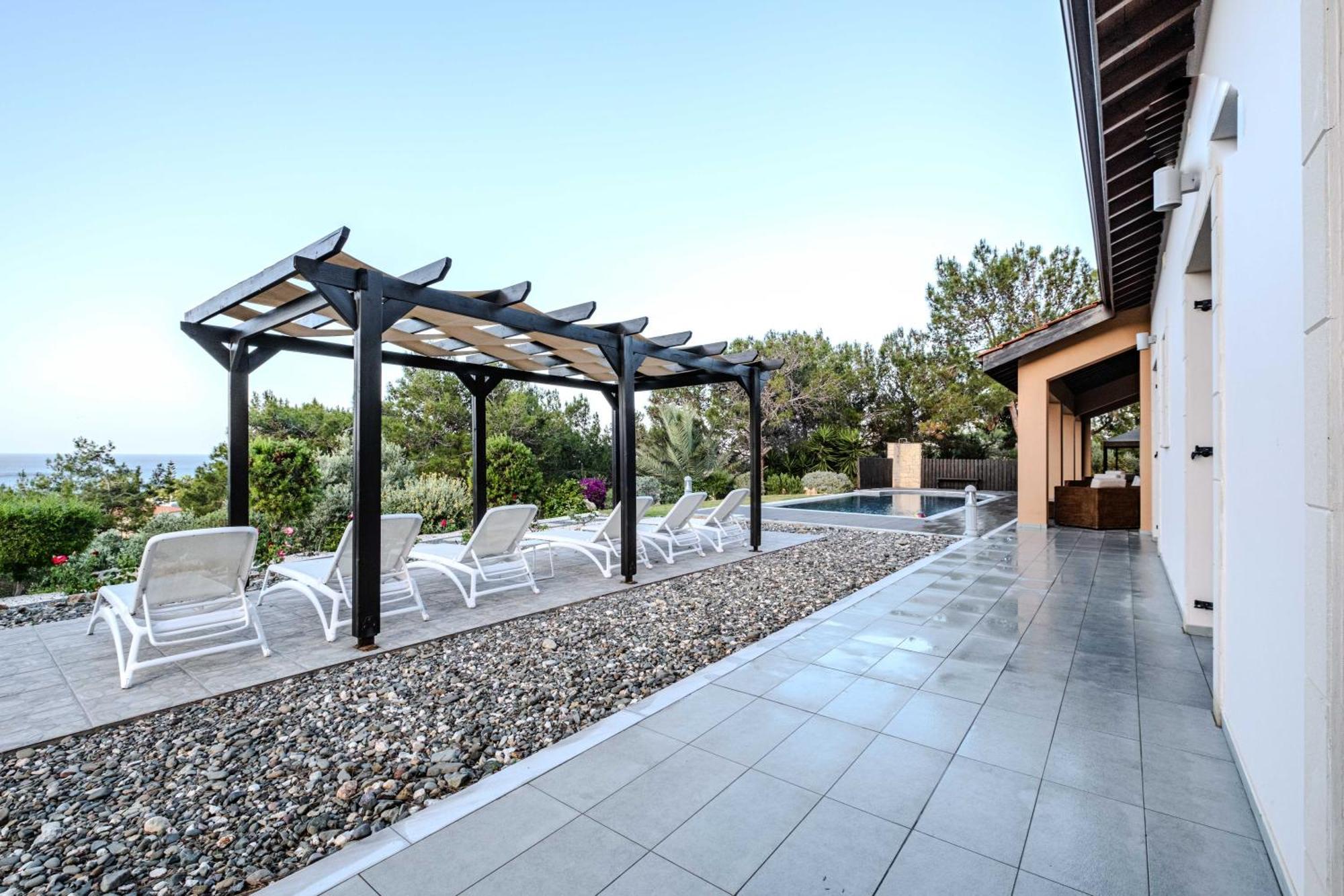Pine And Olive Seahouse Villa Neo Chorio