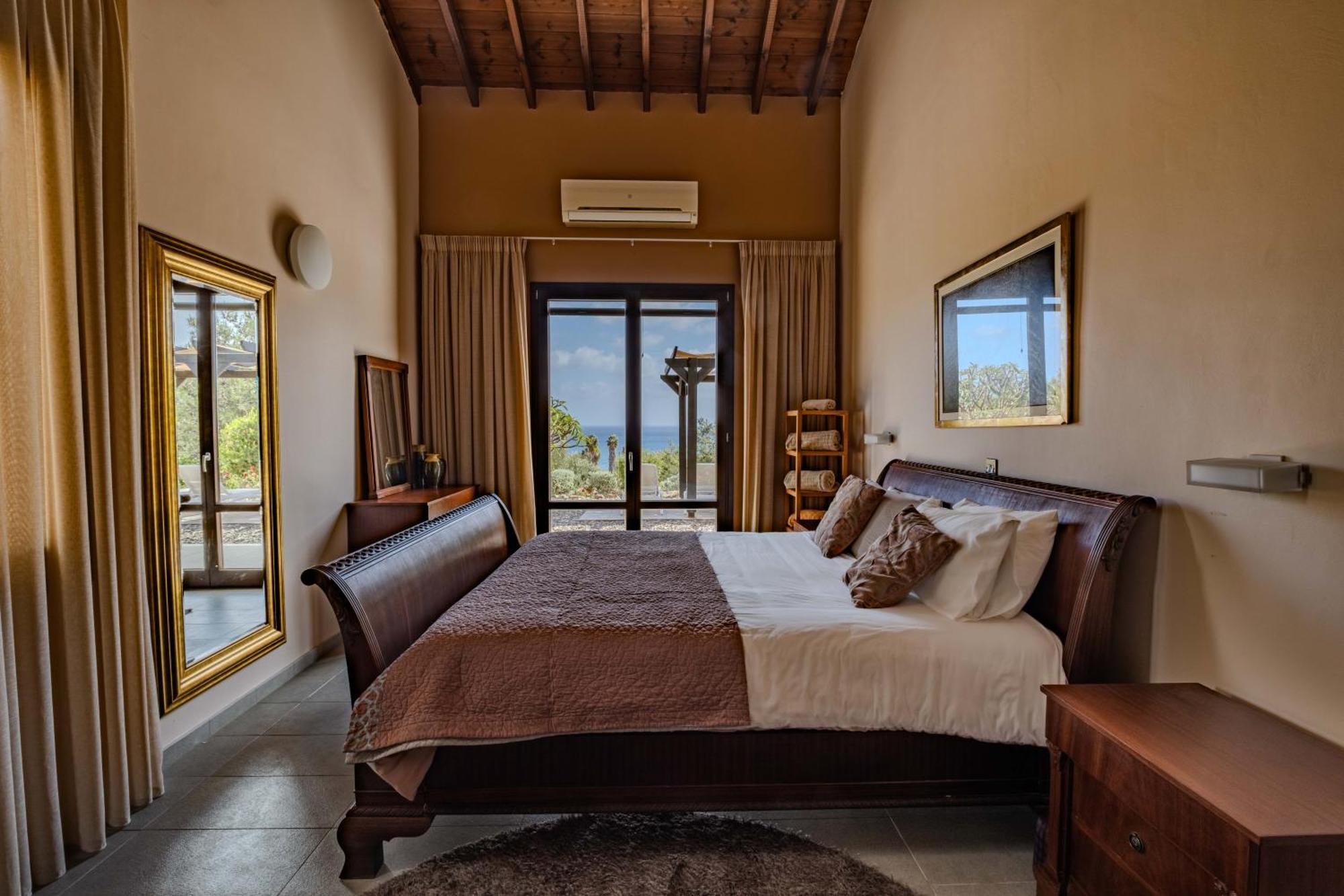 Pine And Olive Seahouse Villa Neo Chorio