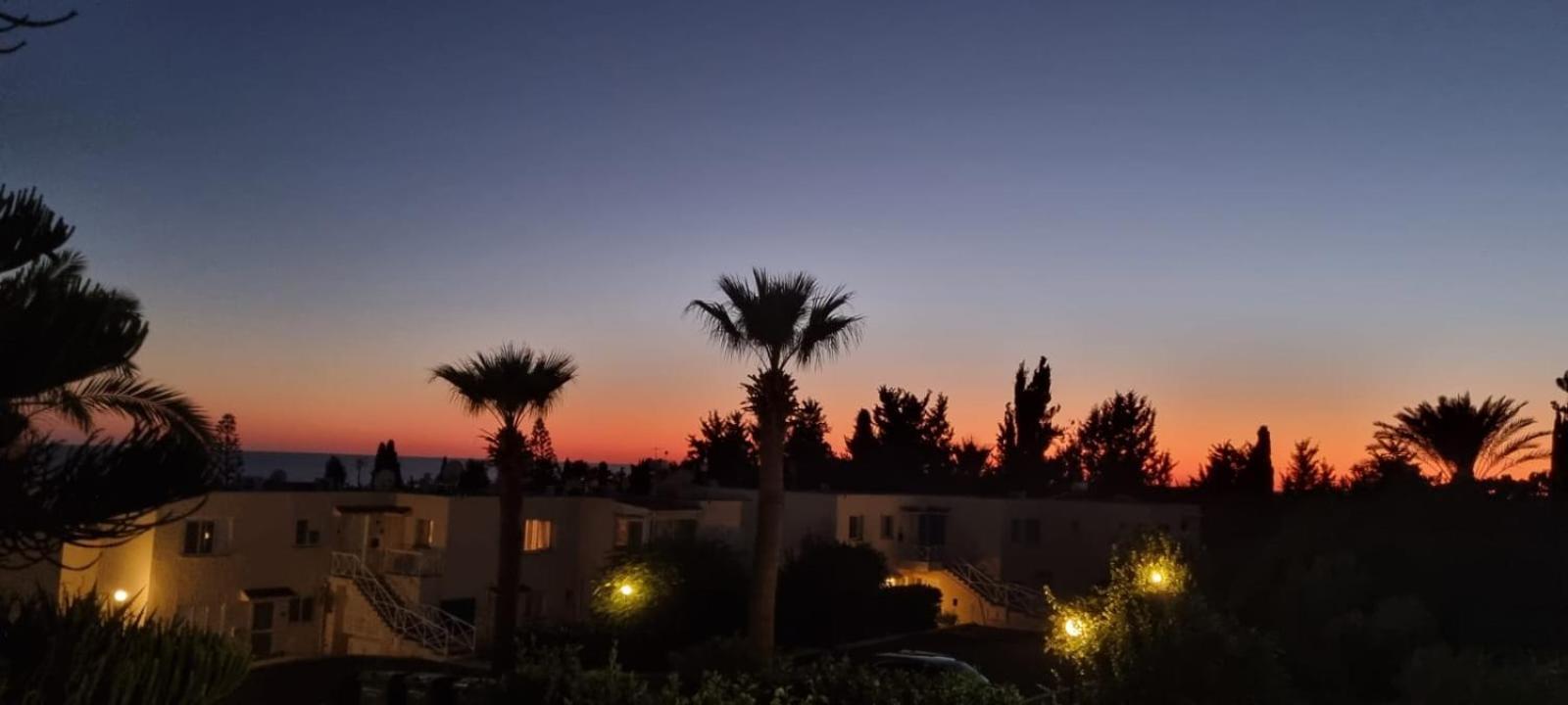 Modern Seaview Townhouse In Coral Bay (adults Only)