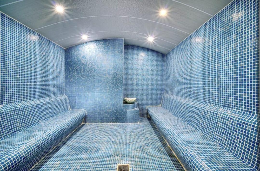 In Aphrodite Park Apartment