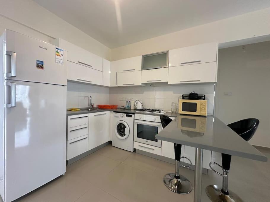 Myguest Octavius 24, 2 Bedroom , 2 Bathroom Apartment *