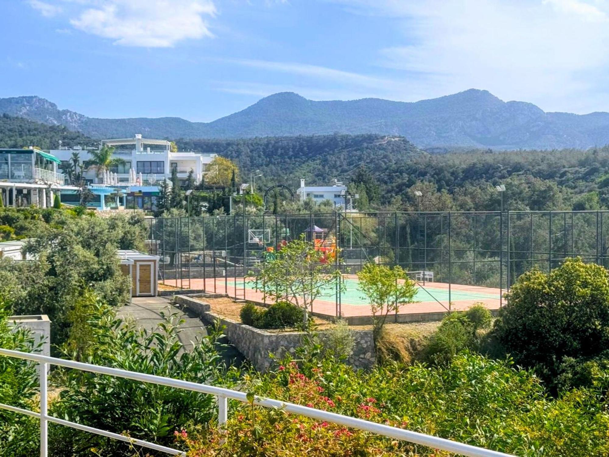 With Astonishing Views Apartment