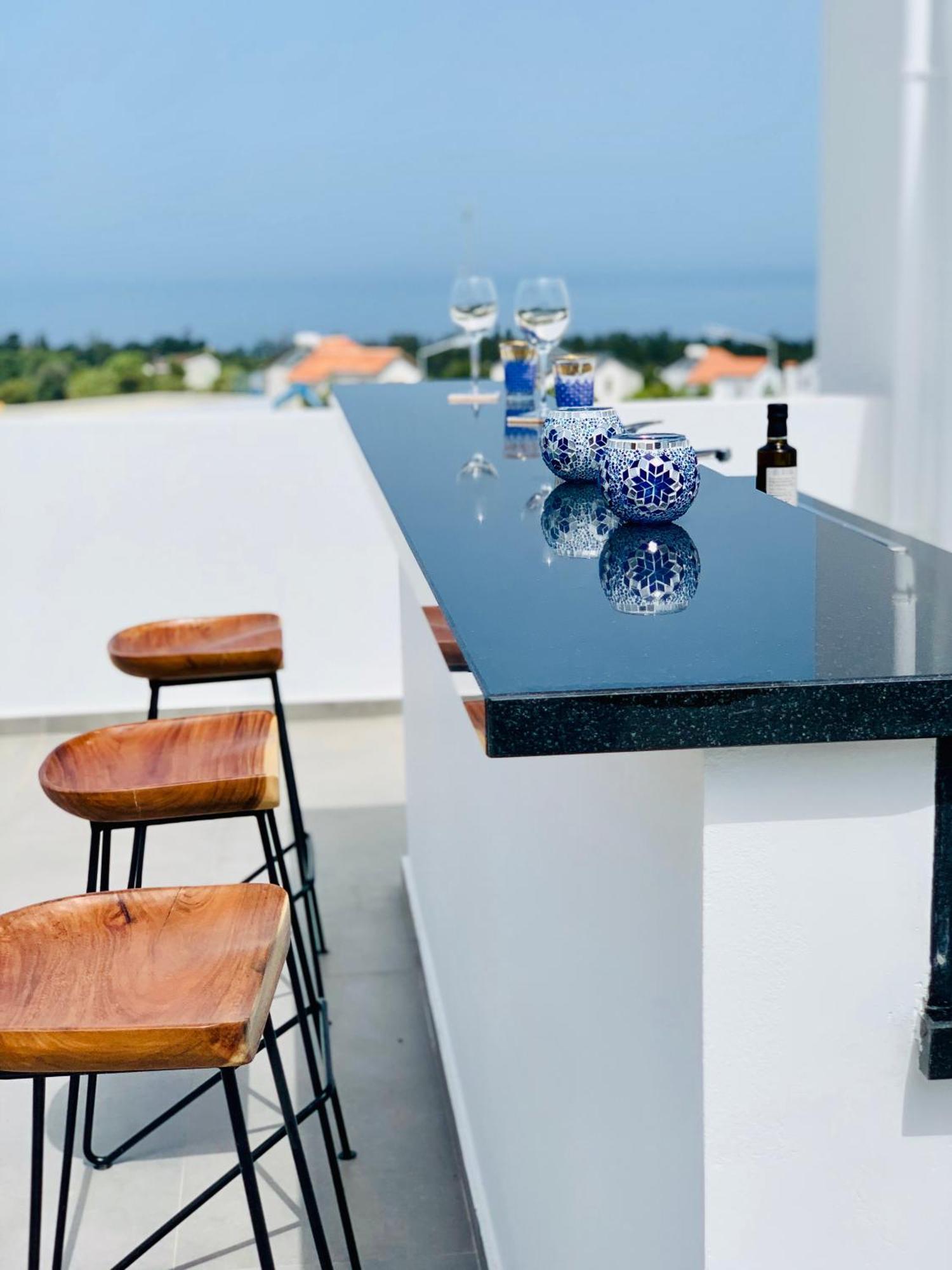 Apartment Premium Home: Bungalow-apartment Mit Rooftop Nahe Golfclub & Agios Georgios (Girne)
