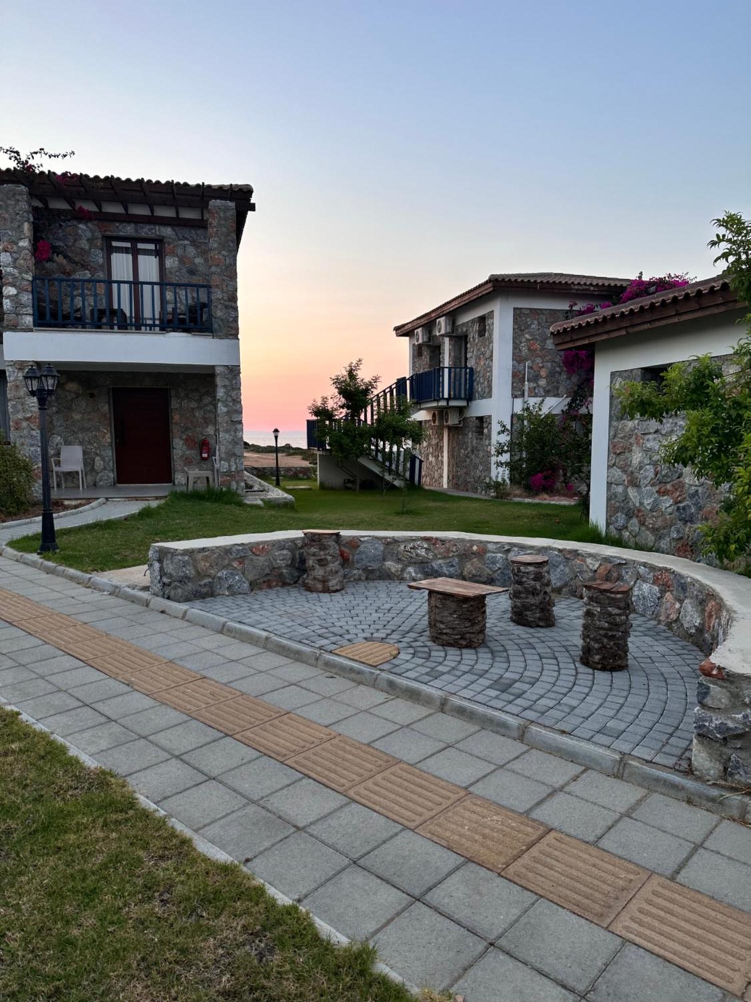 Ardic Agaci Village